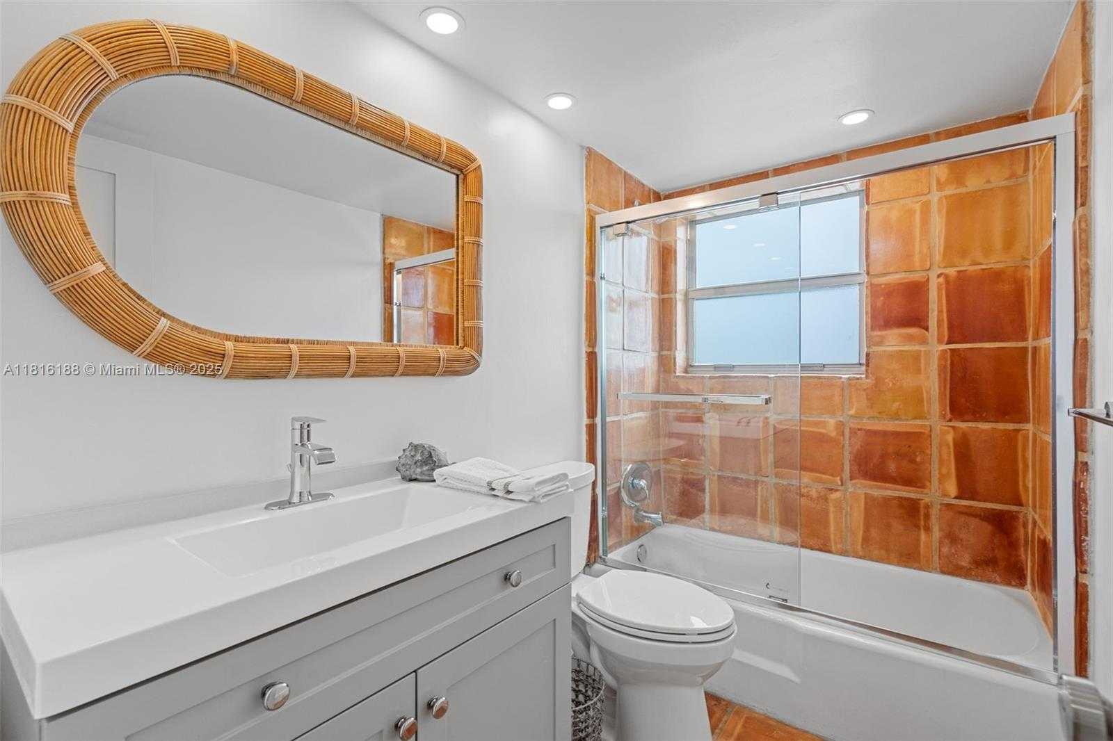 Small Image of 1881 WASHINGTON AVE #16E, Miami Beach Number 27