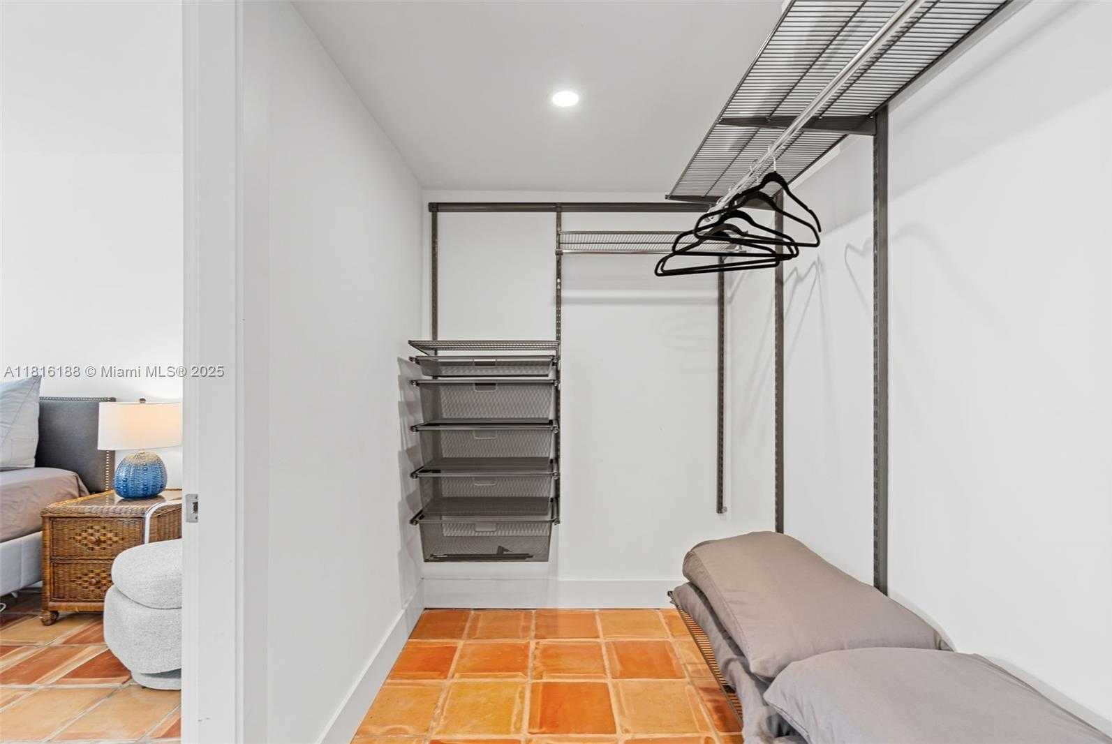 Small Image of 1881 WASHINGTON AVE #16E, Miami Beach Number 29