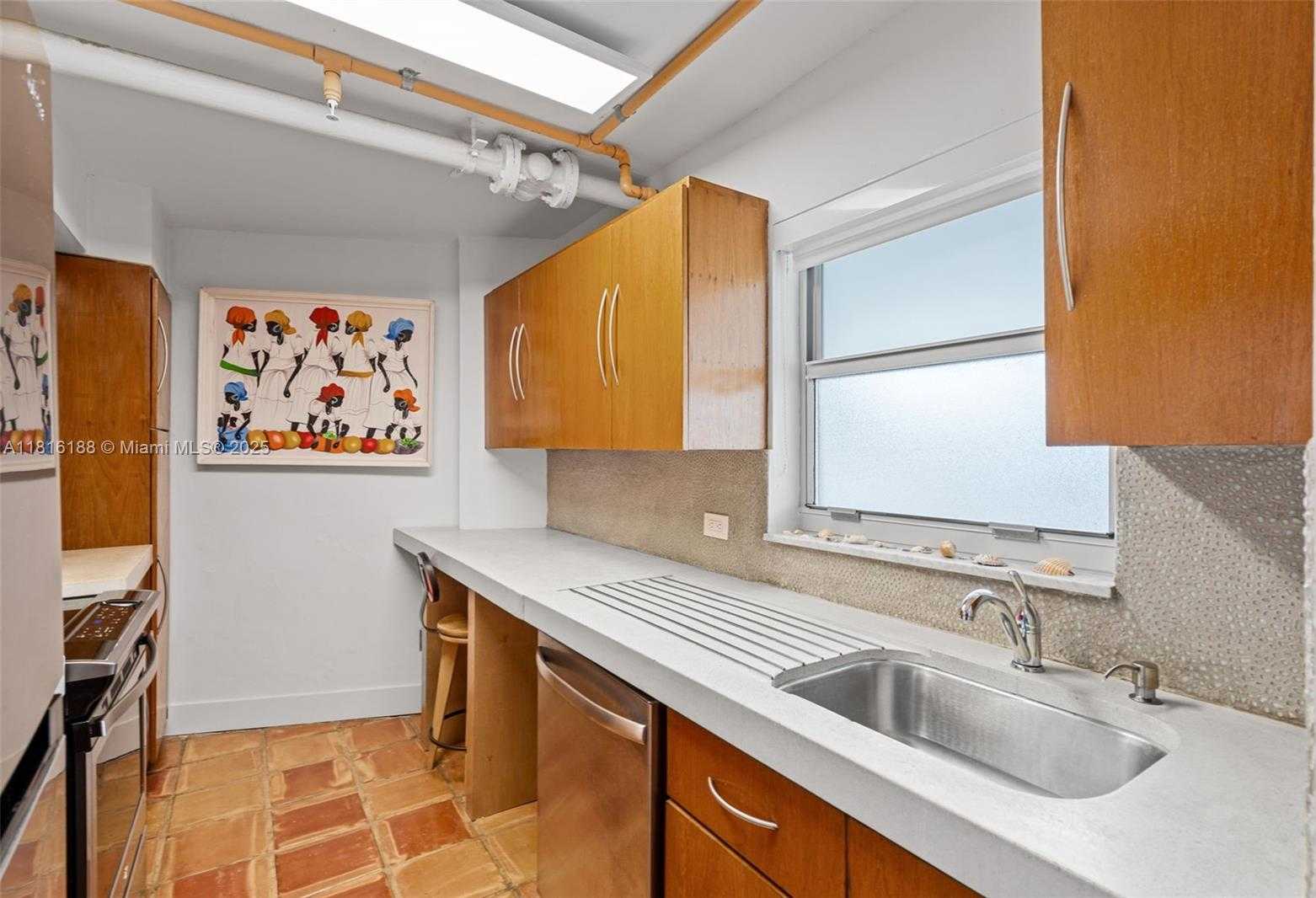 Small Image of 1881 WASHINGTON AVE #16E, Miami Beach Number 31