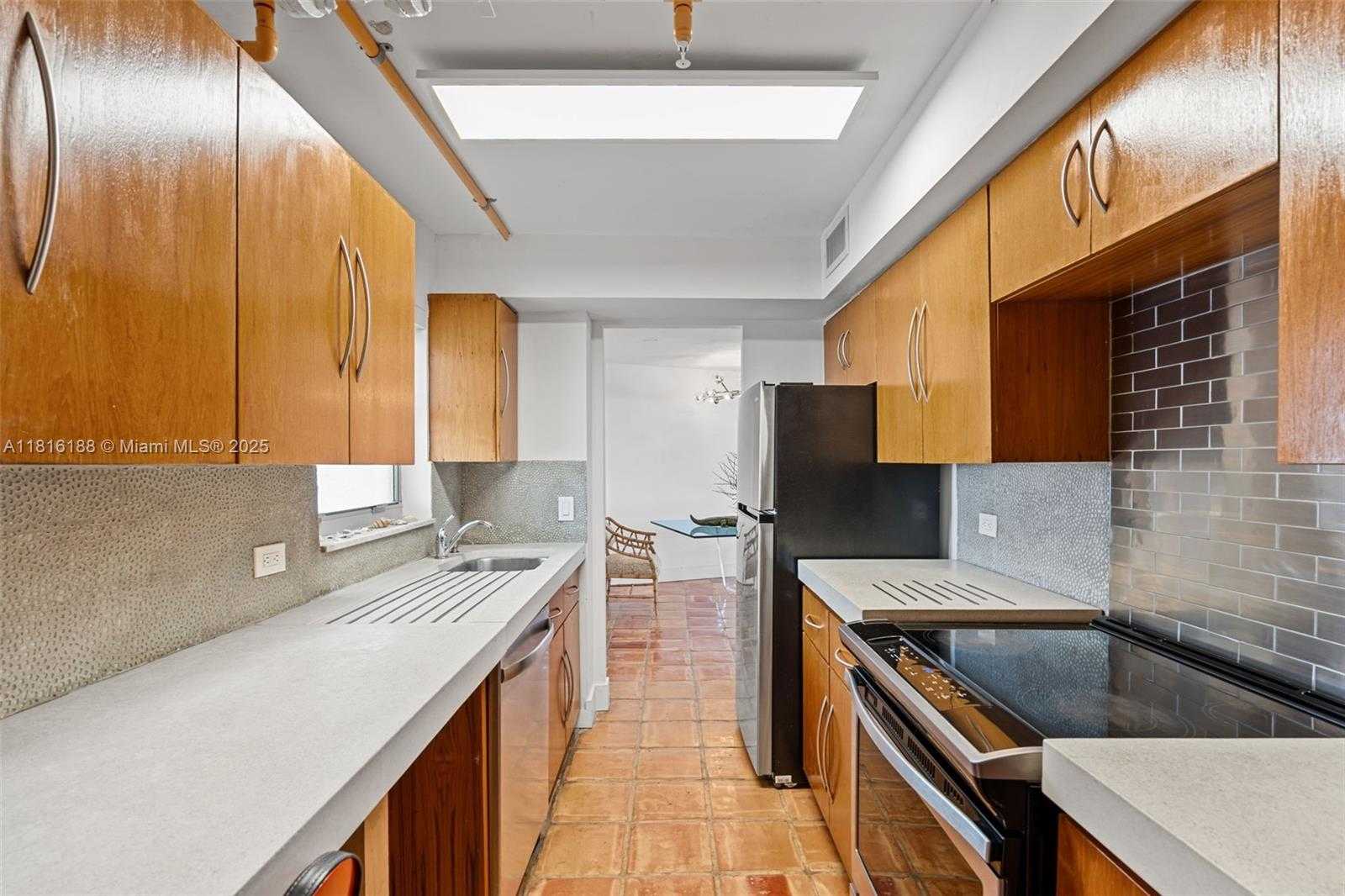 Small Image of 1881 WASHINGTON AVE #16E, Miami Beach Number 33