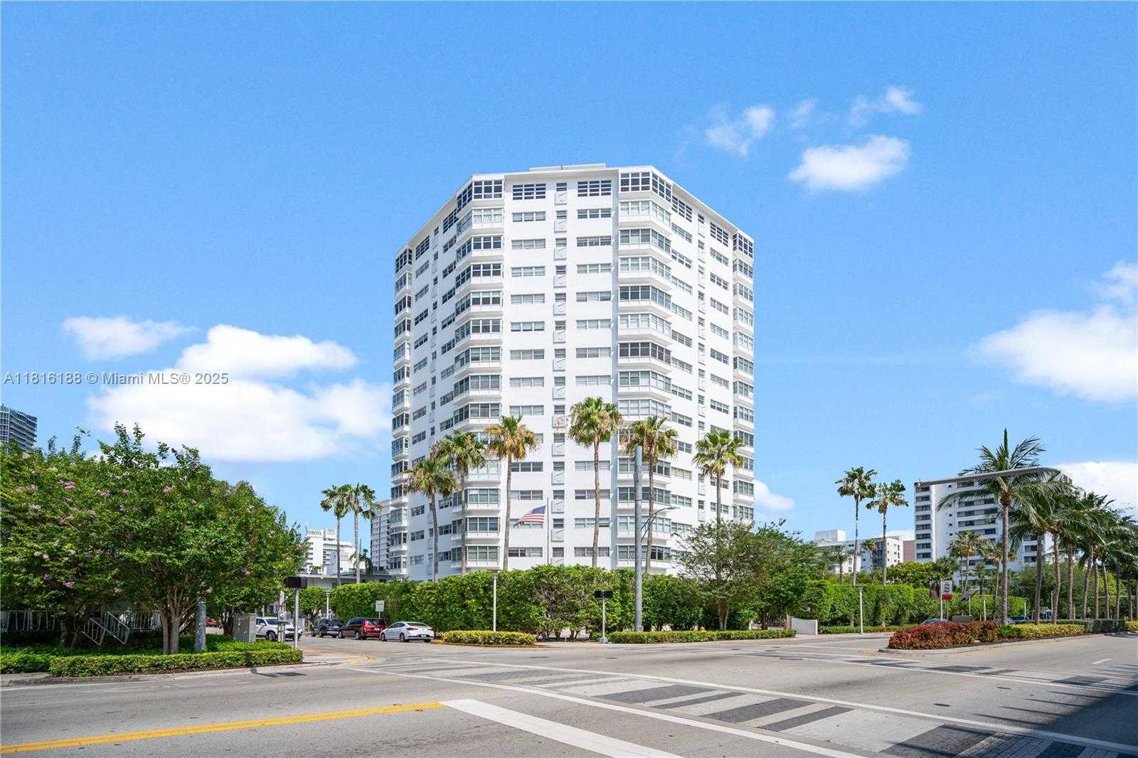 Small Image of 1881 WASHINGTON AVE #16E, Miami Beach Number 37