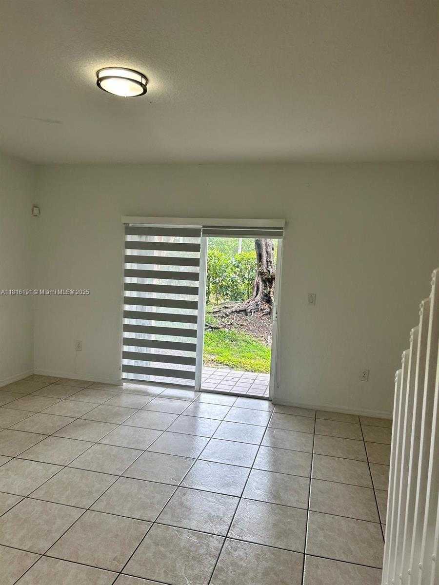 Small Image of 5737 NORTH WEST 114TH PATH #111, Doral Number 13