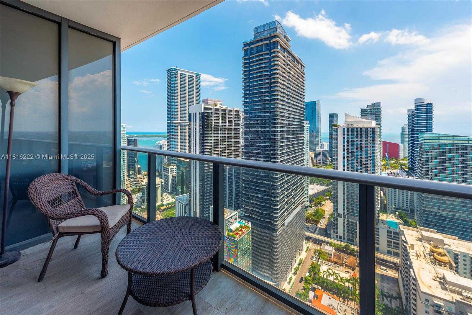 Small Image of 45 SOUTH WEST 9TH ST #4006, Miami Number 19
