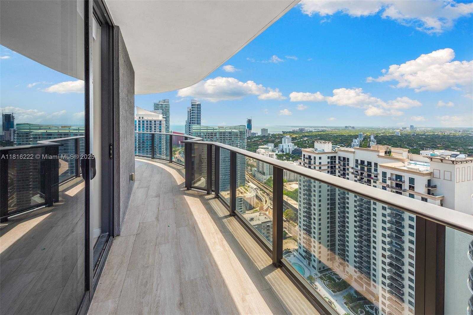 Small Image of 45 SOUTH WEST 9TH ST #4006, Miami Number 22