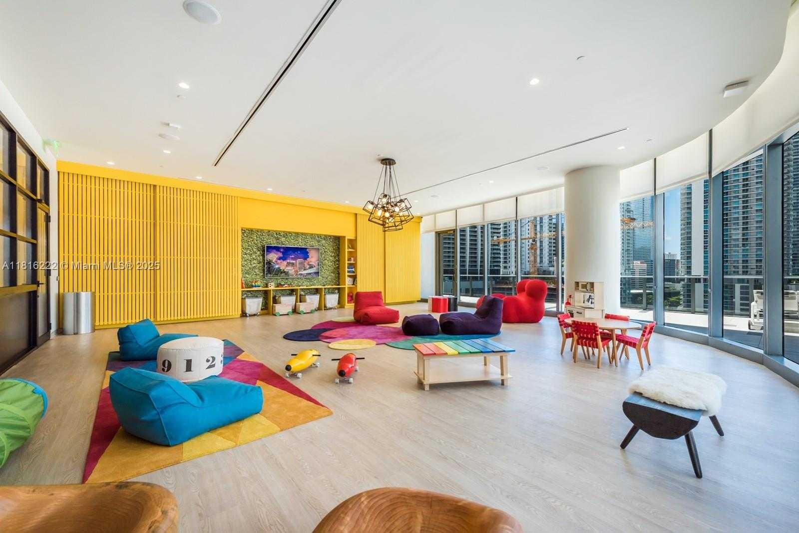 Small Image of 45 SOUTH WEST 9TH ST #4006, Miami Number 51