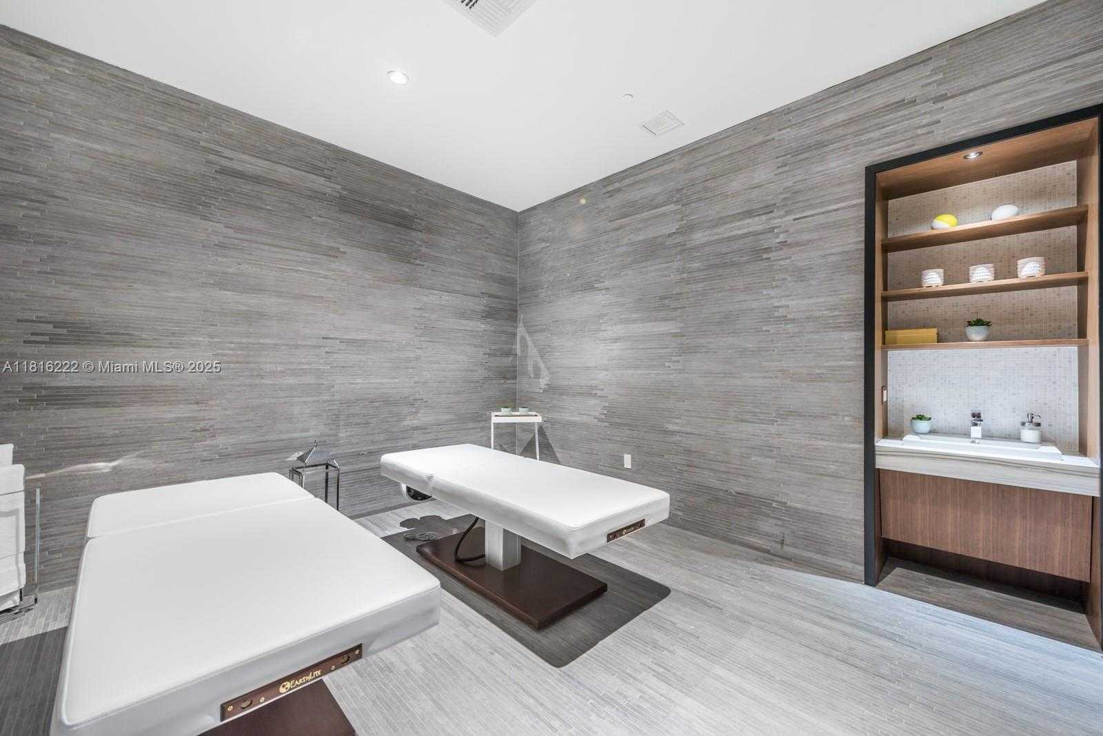 Small Image of 45 SOUTH WEST 9TH ST #4006, Miami Number 62