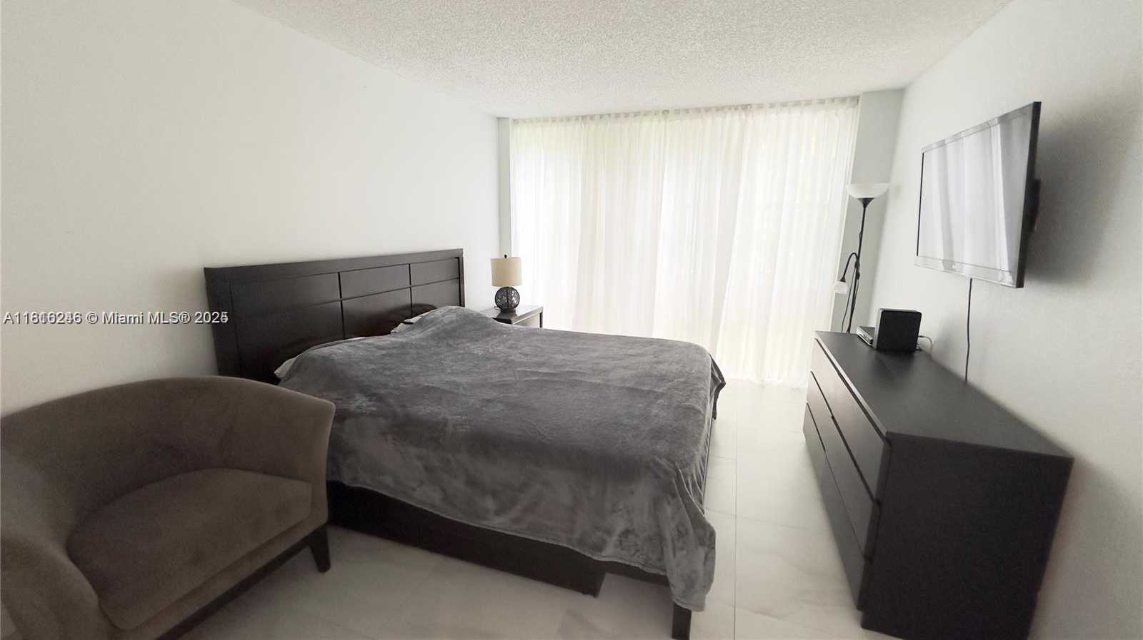 Small Image of 17021 NORTH BAY RD #111, Sunny Isles Beach Number 11