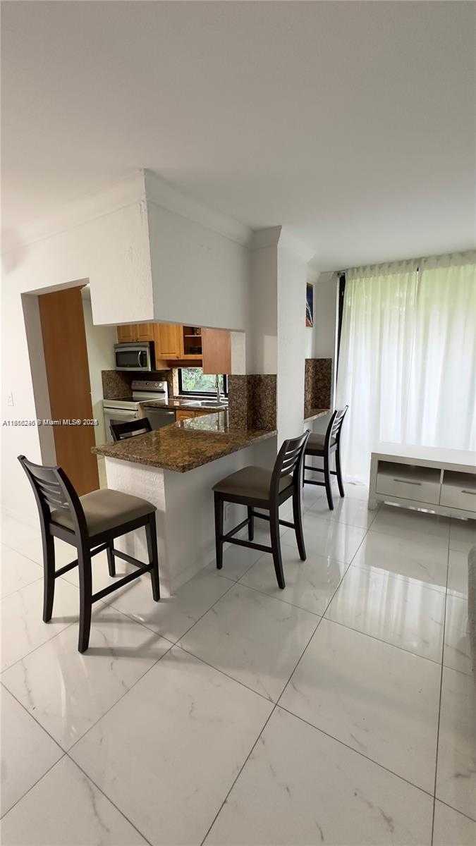 Small Image of 17021 NORTH BAY RD #111, Sunny Isles Beach Number 7