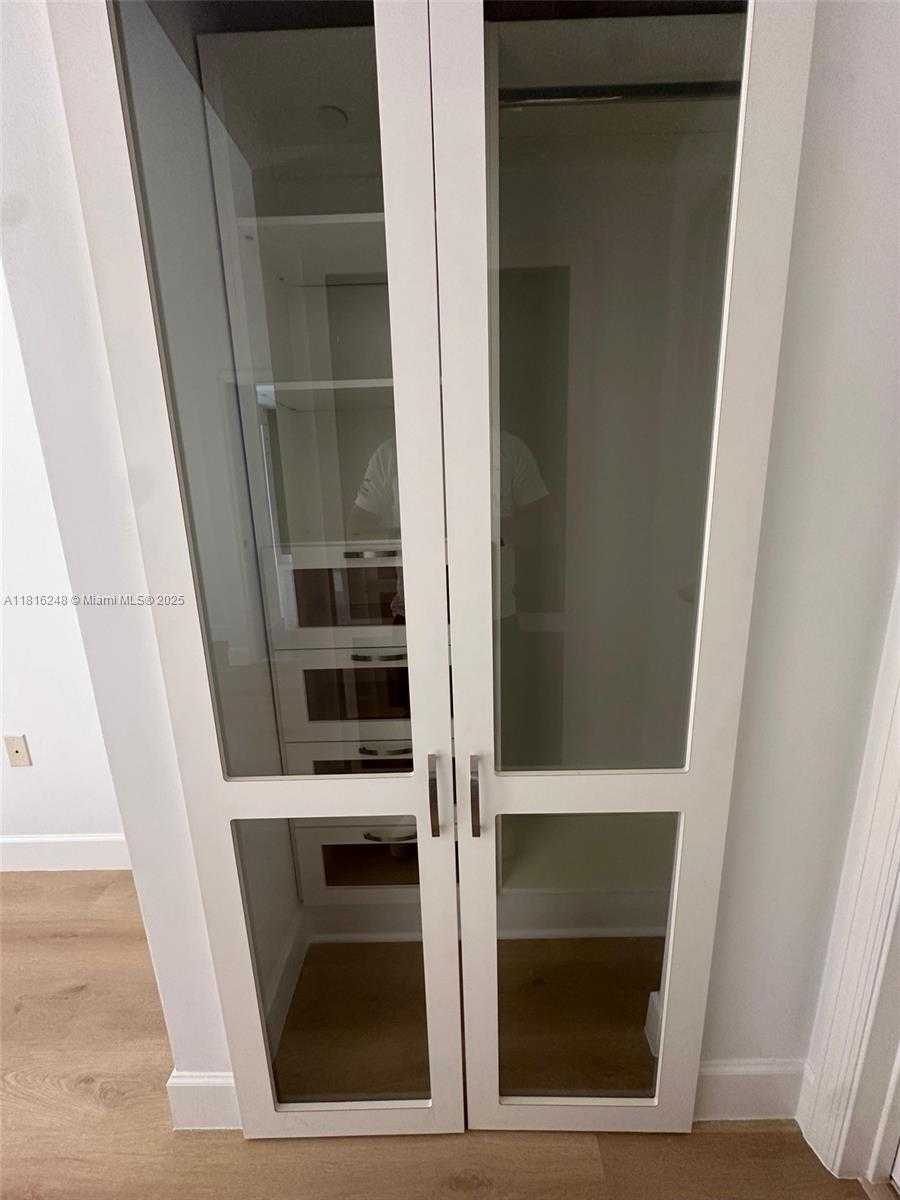 Small Image of Coral Gables Number 10