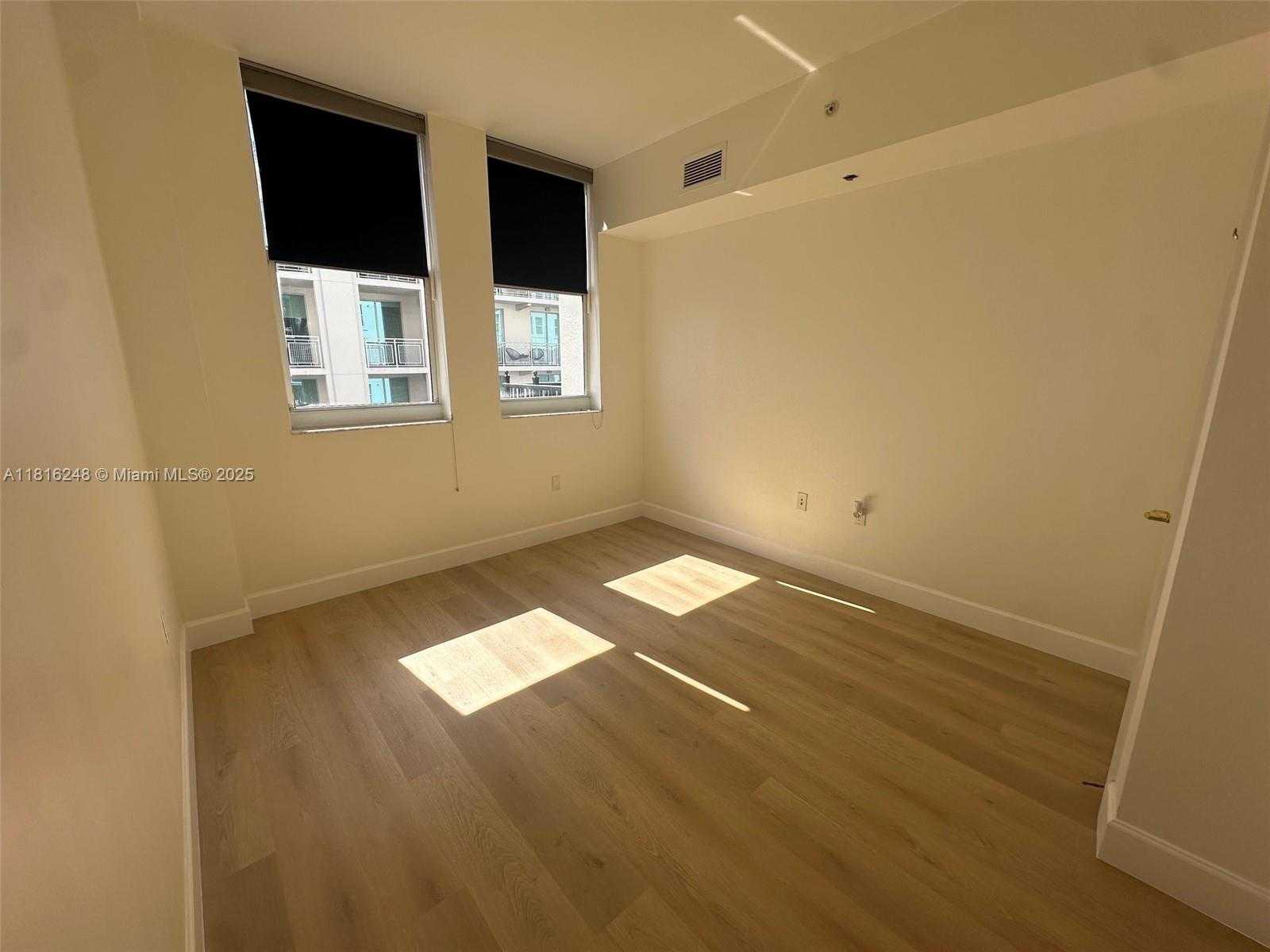 Small Image of Coral Gables Number 15