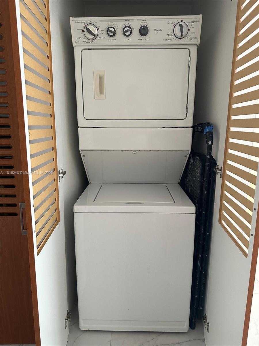 Small Image of Coral Gables Number 18