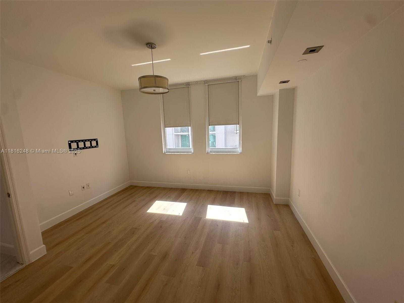 Small Image of Coral Gables Number 7