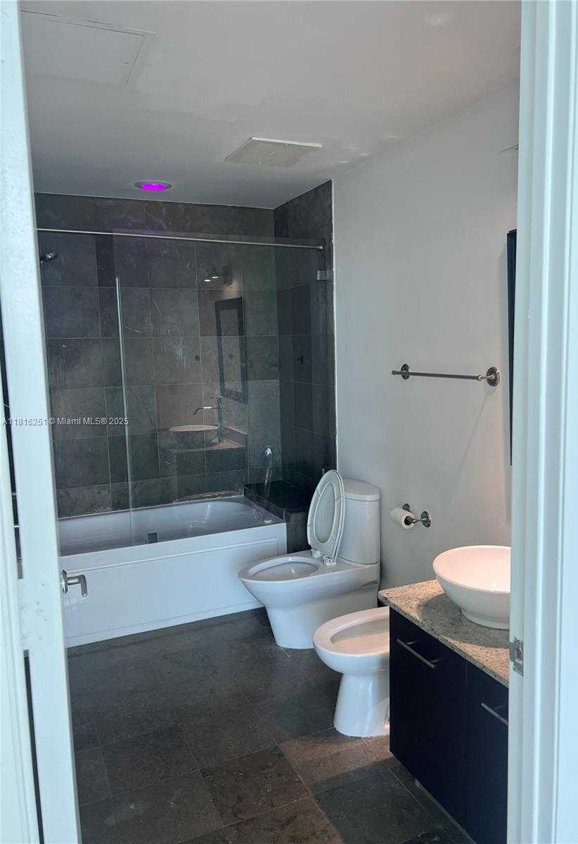 Small Image of 3029 NORTH EAST 188TH ST #606, Aventura Number 25