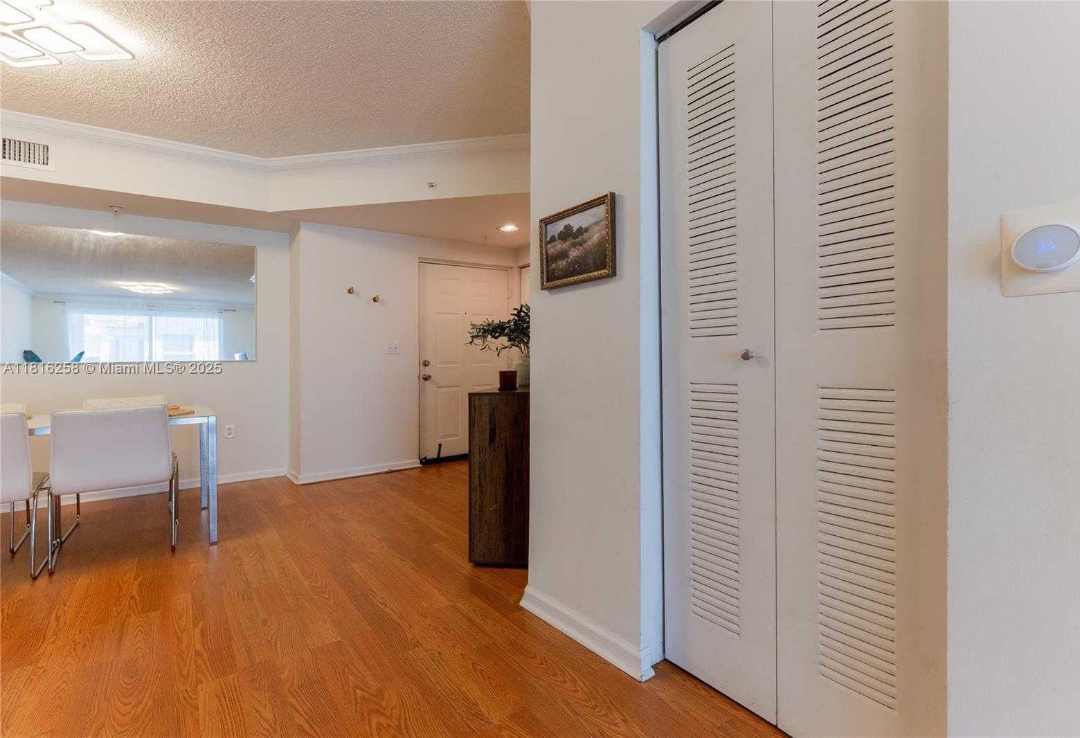 Small Image of 17100 NORTH BAY RD #PH1912, Sunny Isles Beach Number 31