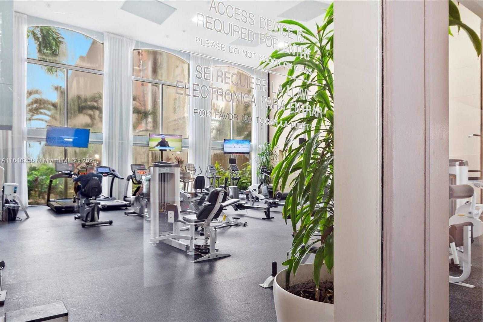 Small Image of 17100 NORTH BAY RD #PH1912, Sunny Isles Beach Number 35