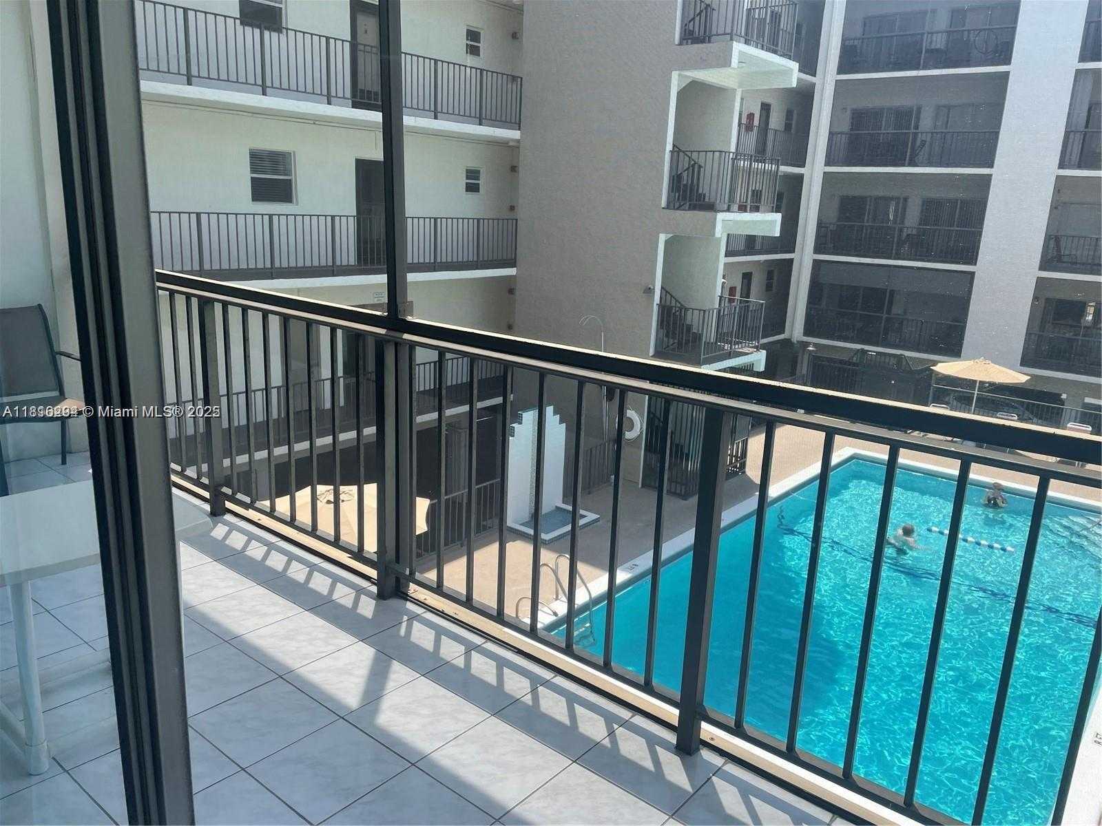 Small Image of 201 178TH DR #326, Sunny Isles Beach Number 2