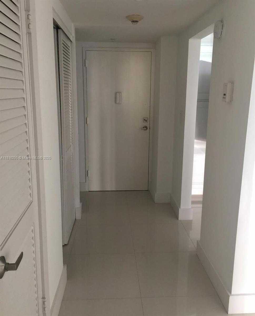 Small Image of 19380 COLLINS AVE #510, Sunny Isles Beach Number 3