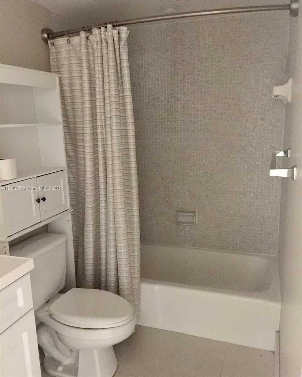 Small Image of 19380 COLLINS AVE #510, Sunny Isles Beach Number 5