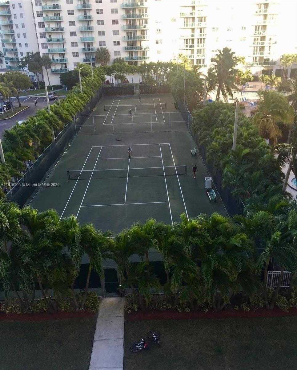 Small Image of 19380 COLLINS AVE #510, Sunny Isles Beach Number 9