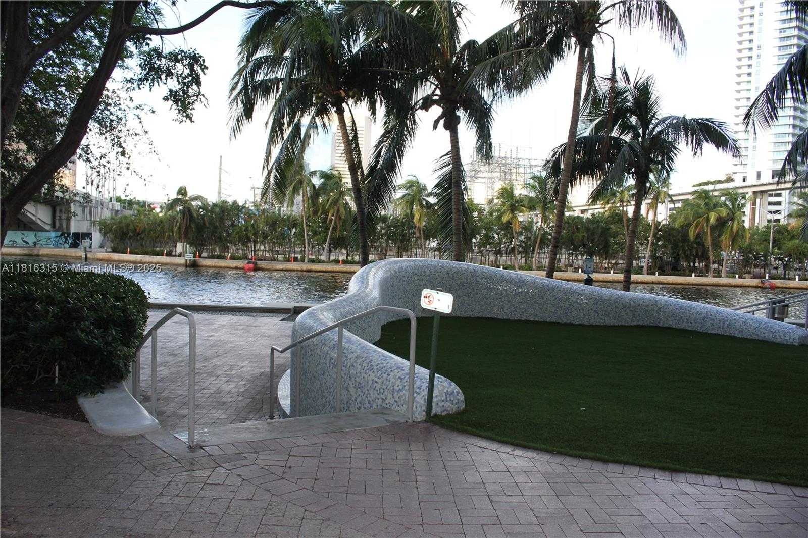 Small Image of 185 SOUTH WEST 7TH ST #3606, Miami Number 27