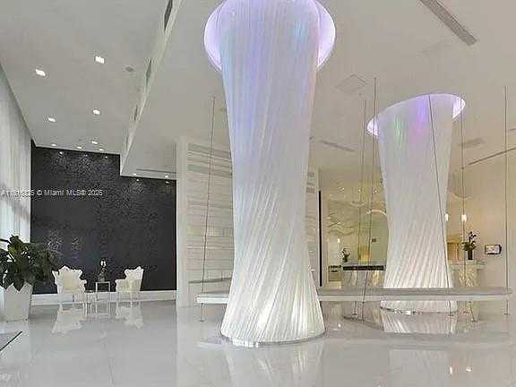 Small Image of 350 SOUTH MIAMI AVE #1812, Miami Number 9