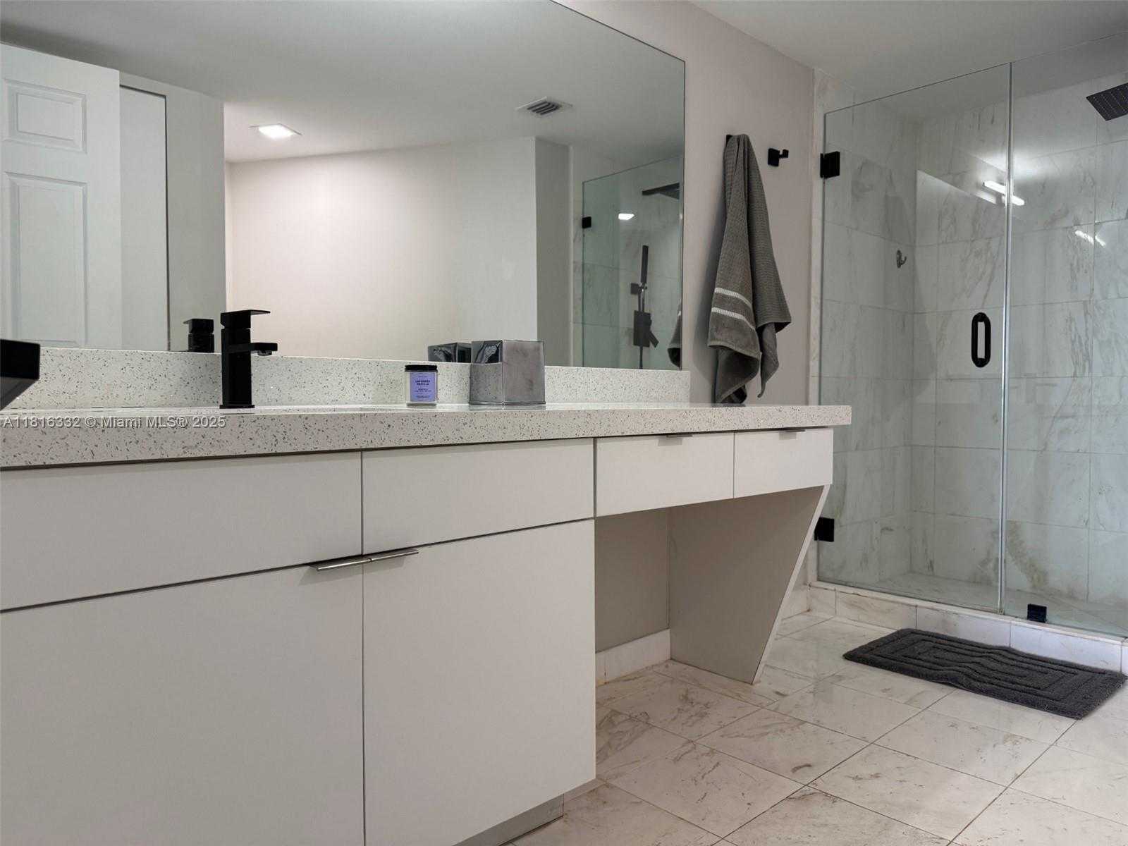 Small Image of 3530 MYSTIC POINTE DR #1907, Aventura Number 15