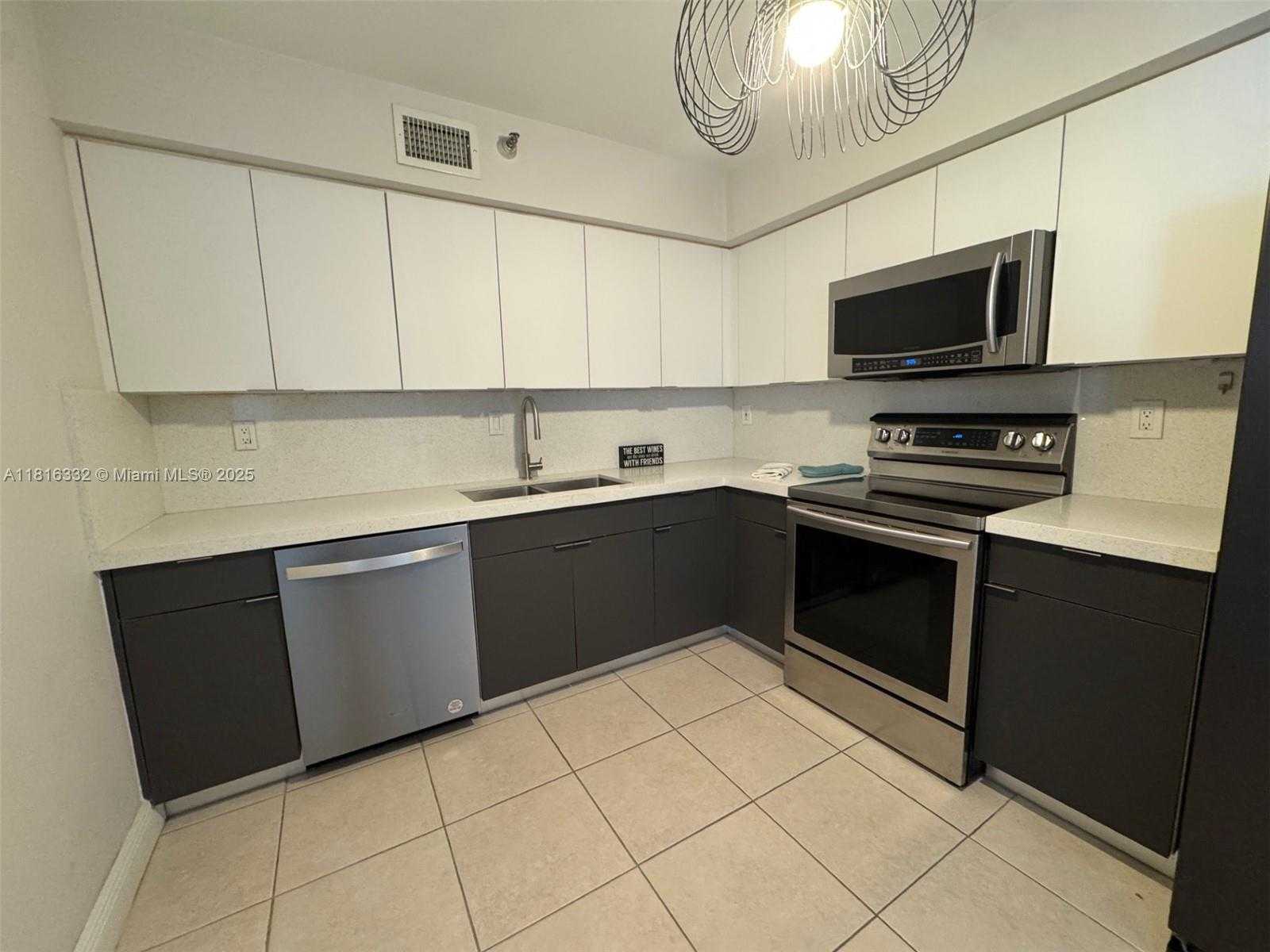 Small Image of 3530 MYSTIC POINTE DR #1907, Aventura Number 7