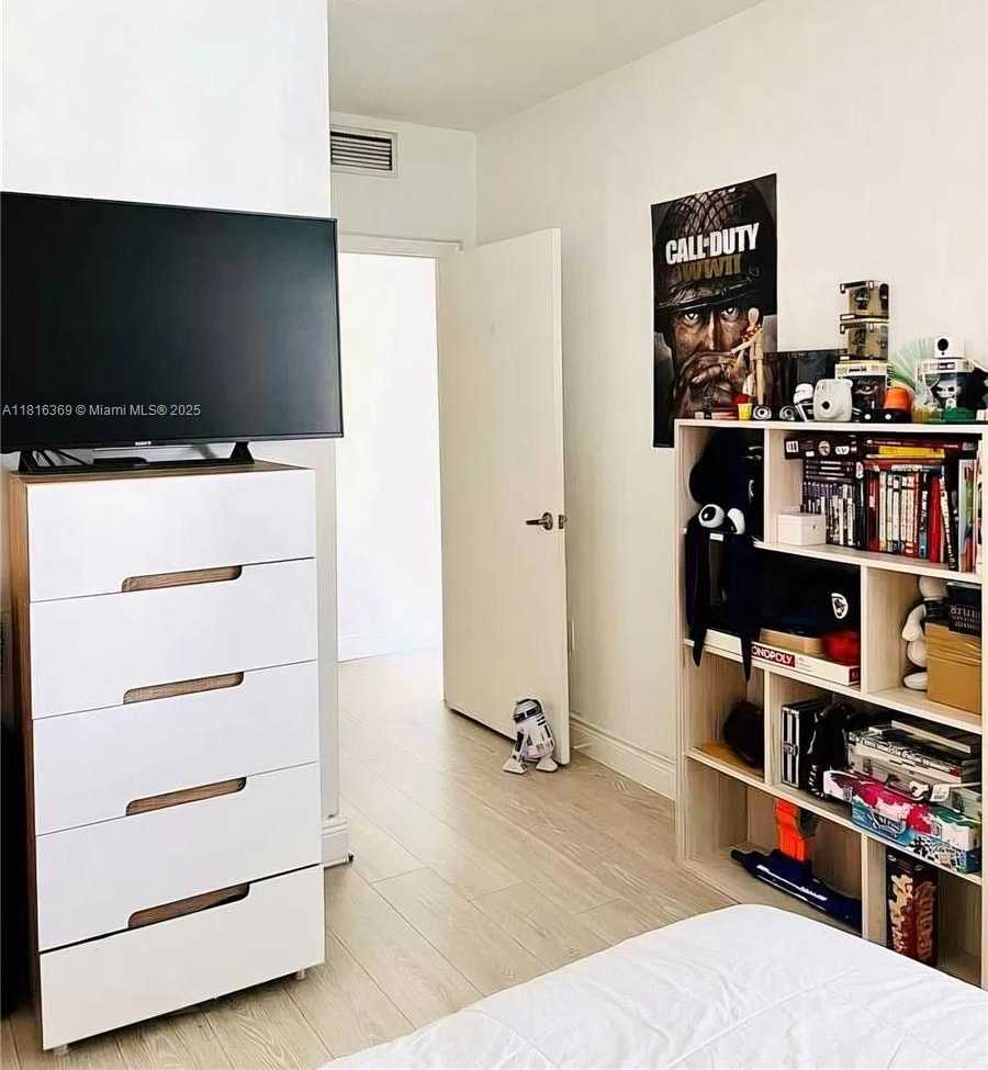 Small Image of 2775 NORTH EAST 187TH ST #622, Aventura Number 16