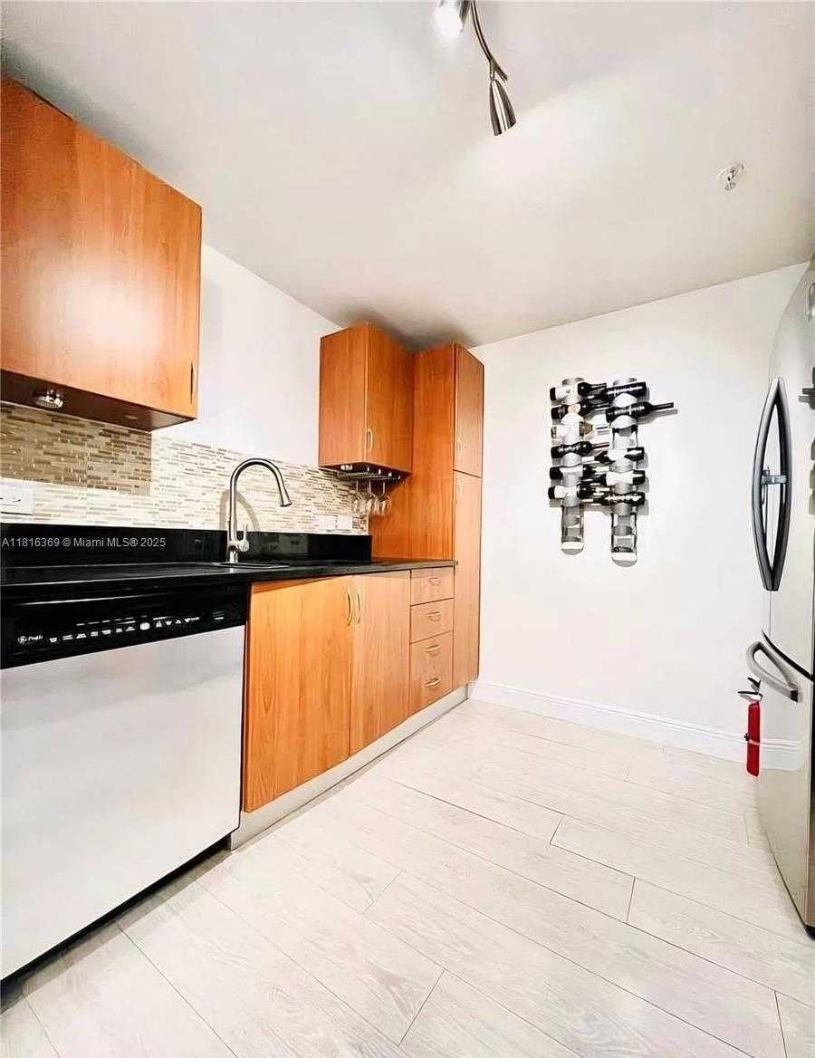 Small Image of 2775 NORTH EAST 187TH ST #622, Aventura Number 4