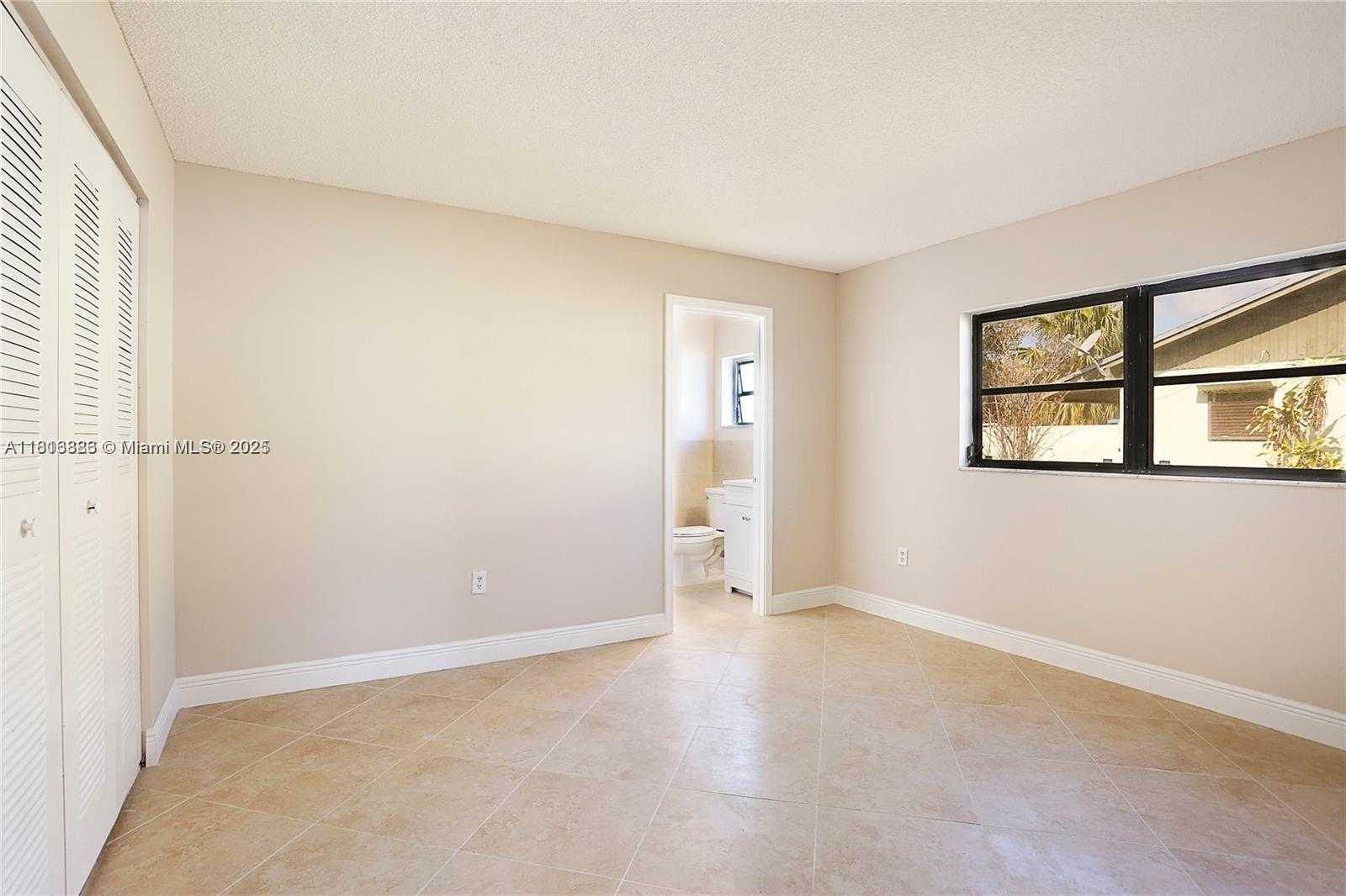Small Image of 4902 SOUTH WEST 138TH AVE, Miami Number 6