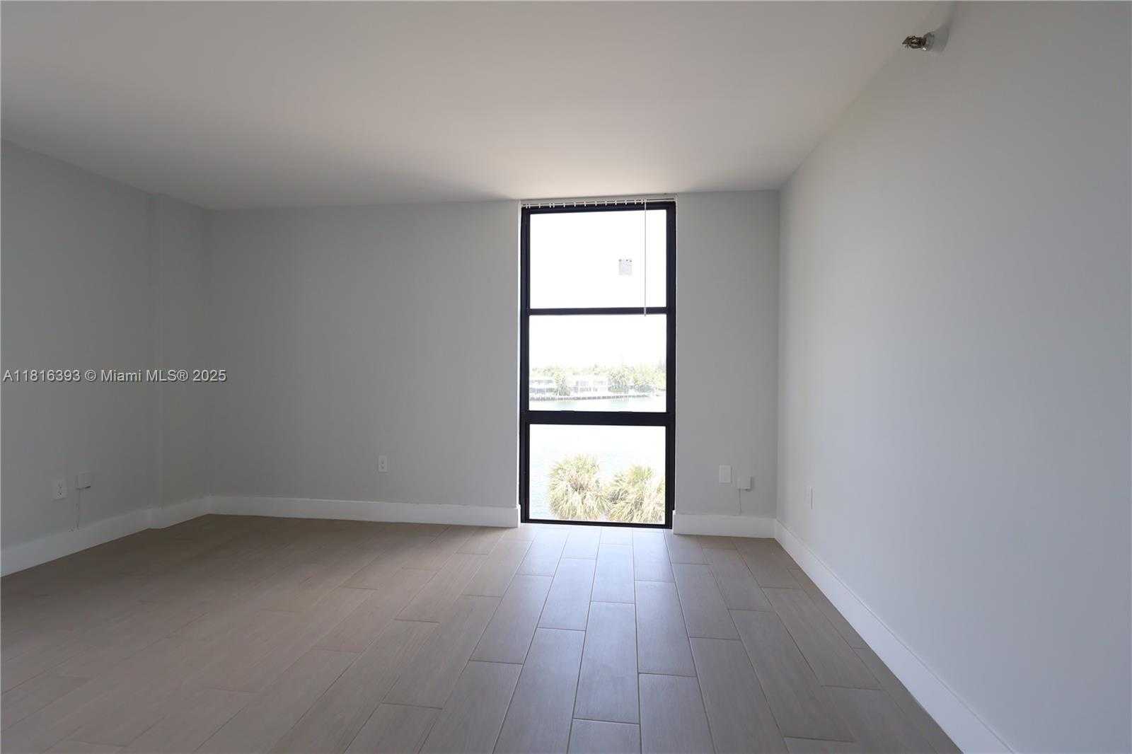 Small Image of 20515 EAST COUNTRY CLUB DR #543, Aventura Number 11