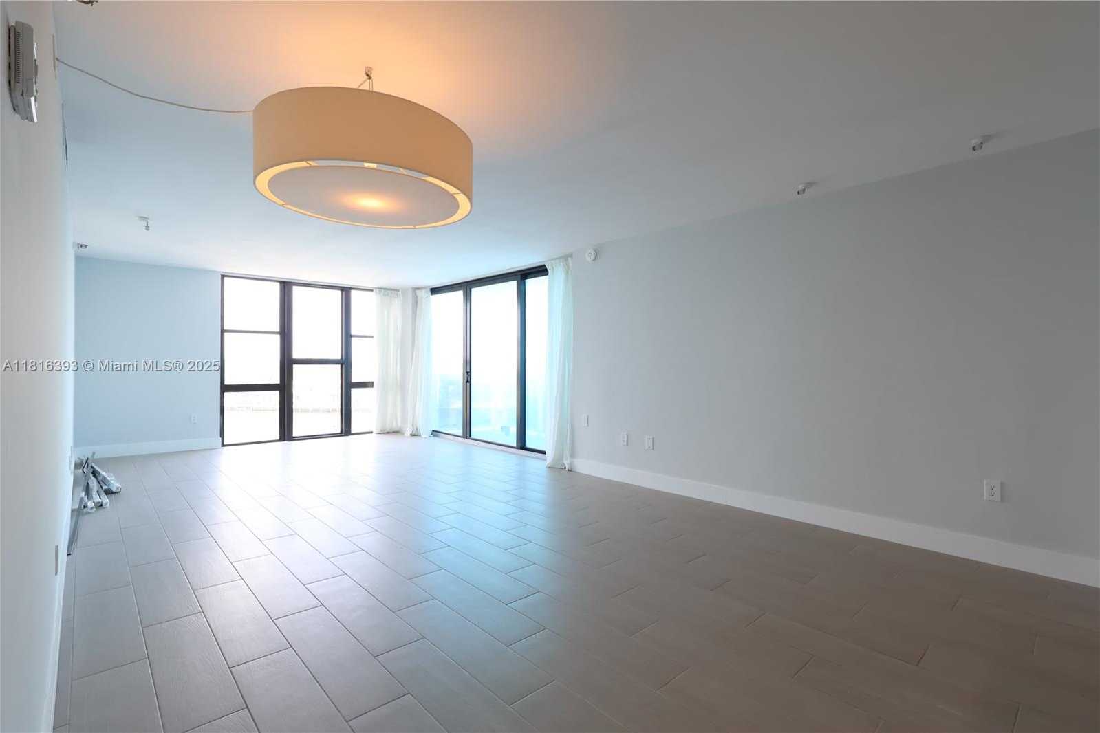 Small Image of 20515 EAST COUNTRY CLUB DR #543, Aventura Number 23
