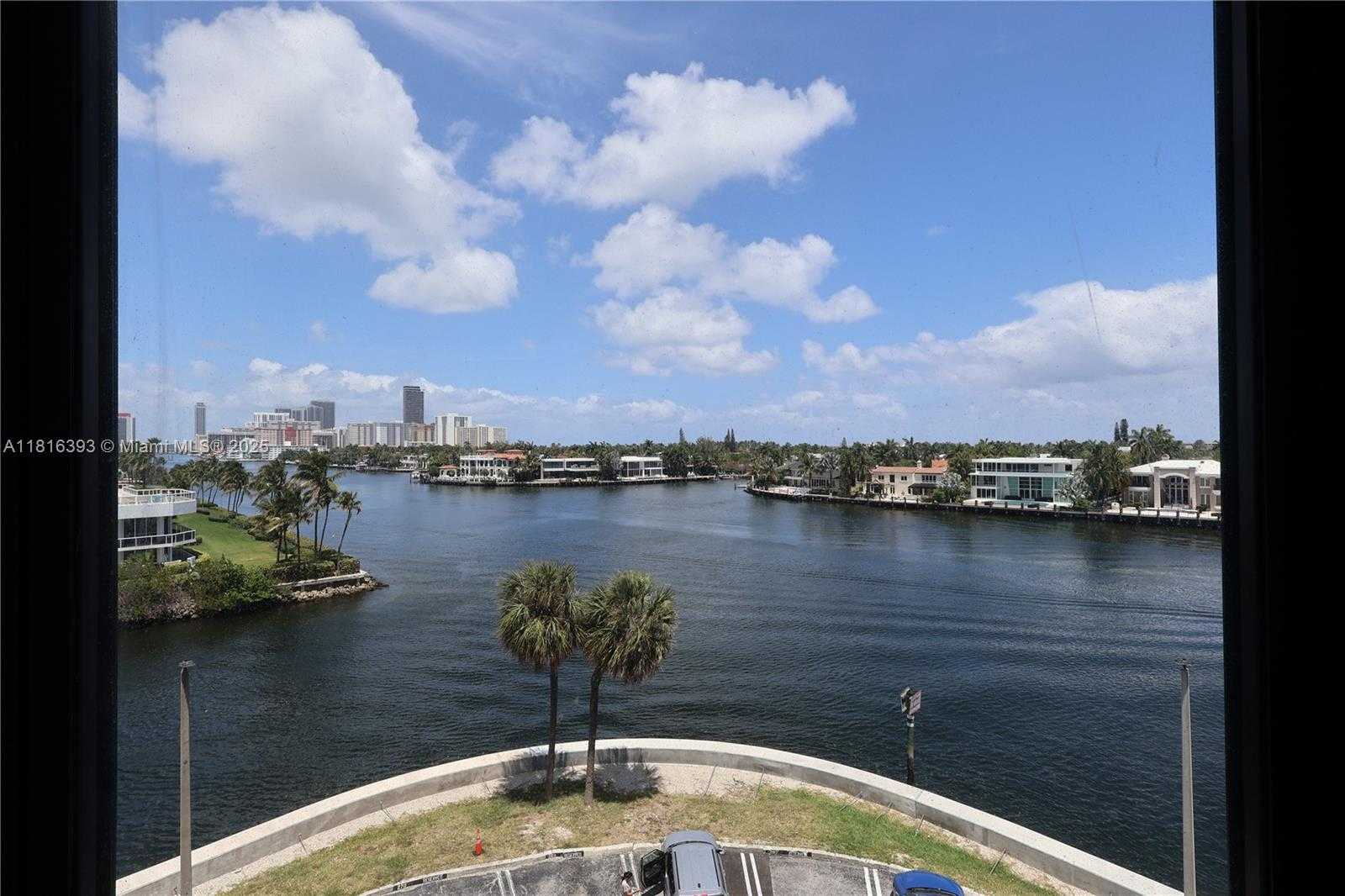 Small Image of 20515 EAST COUNTRY CLUB DR #543, Aventura Number 26