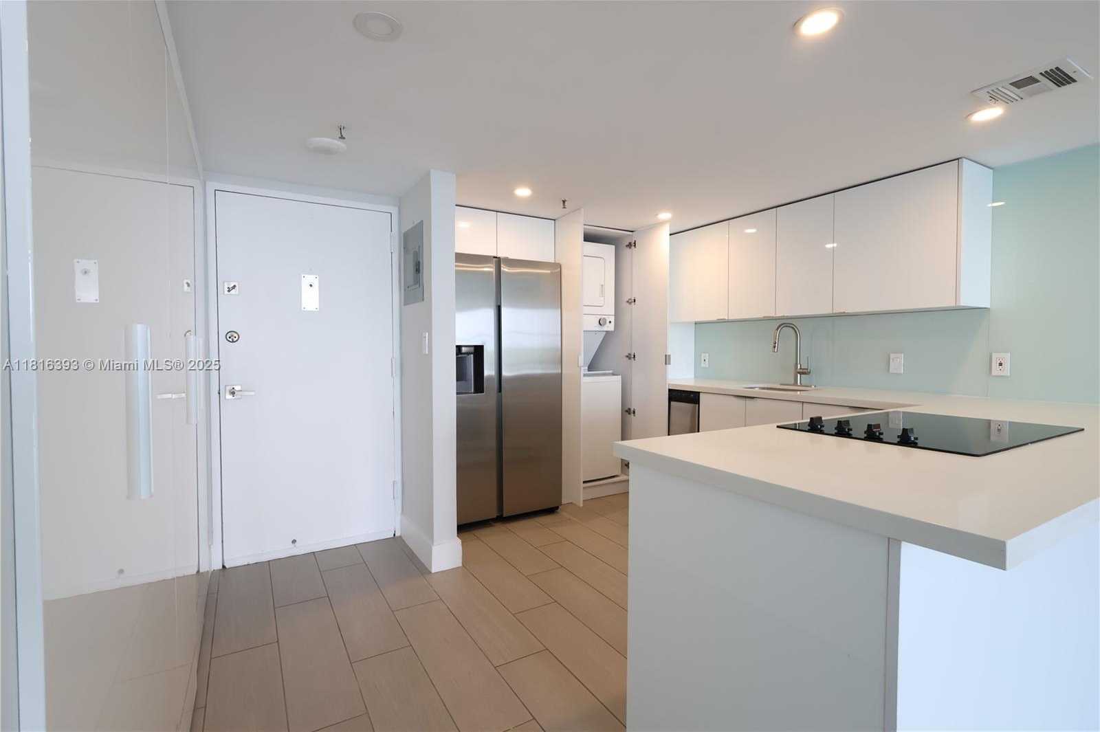 Small Image of 20515 EAST COUNTRY CLUB DR #543, Aventura Number 3