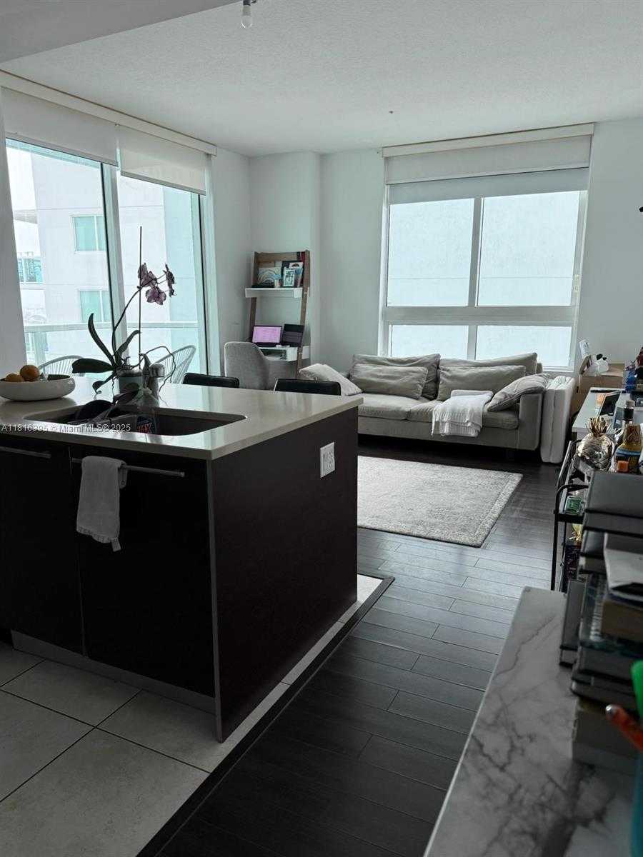 Small Image of 1900 NORTH BAYSHORE DR #3803, Miami Number 12