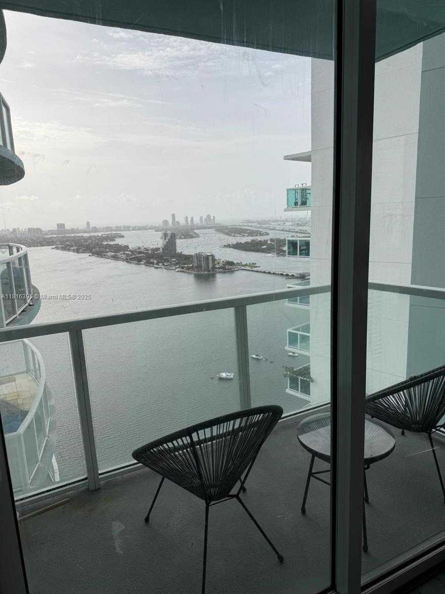 Small Image of 1900 NORTH BAYSHORE DR #3803, Miami Number 4