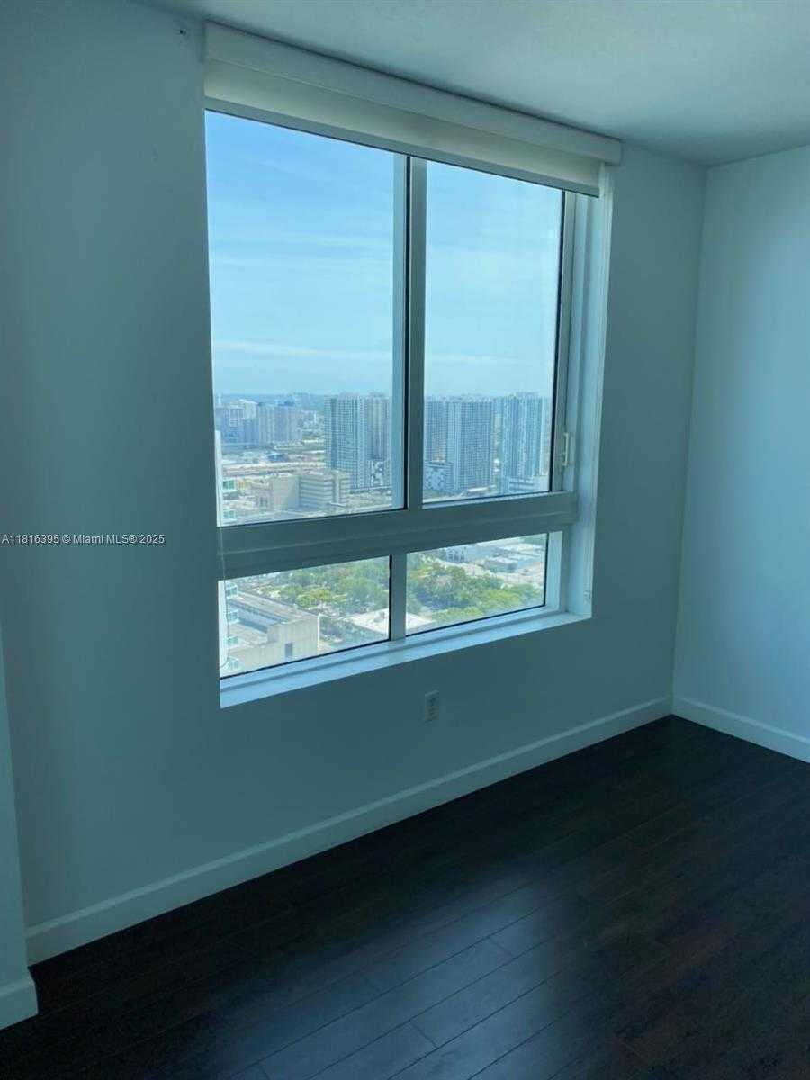 Small Image of 1900 NORTH BAYSHORE DR #3803, Miami Number 6