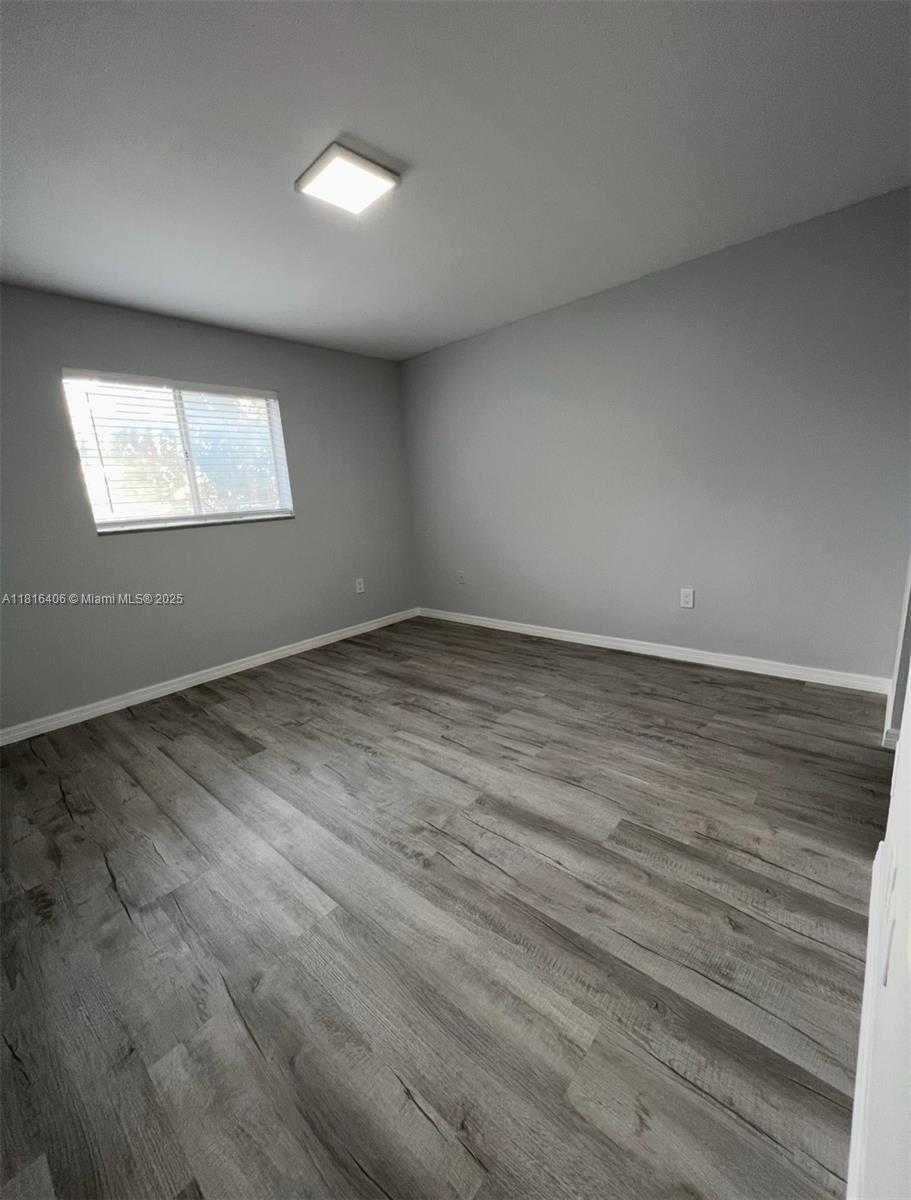 Small Image of 3041 WEST 76TH ST #B-204, Hialeah Number 3