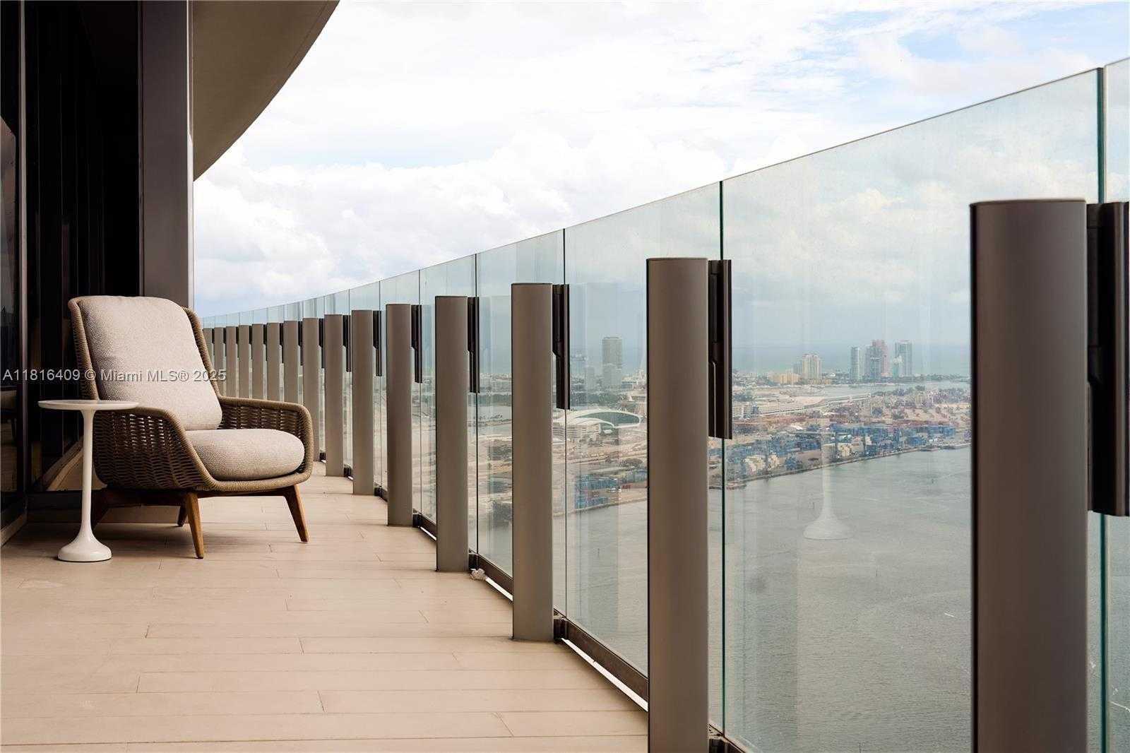 Small Image of 300 BISCAYNE BLVD WAY #5101, Miami Number 10