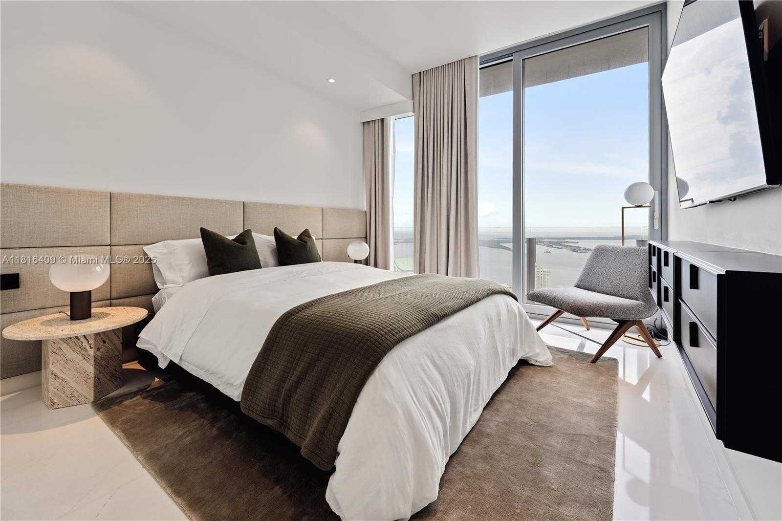 Small Image of 300 BISCAYNE BLVD WAY #5101, Miami Number 14