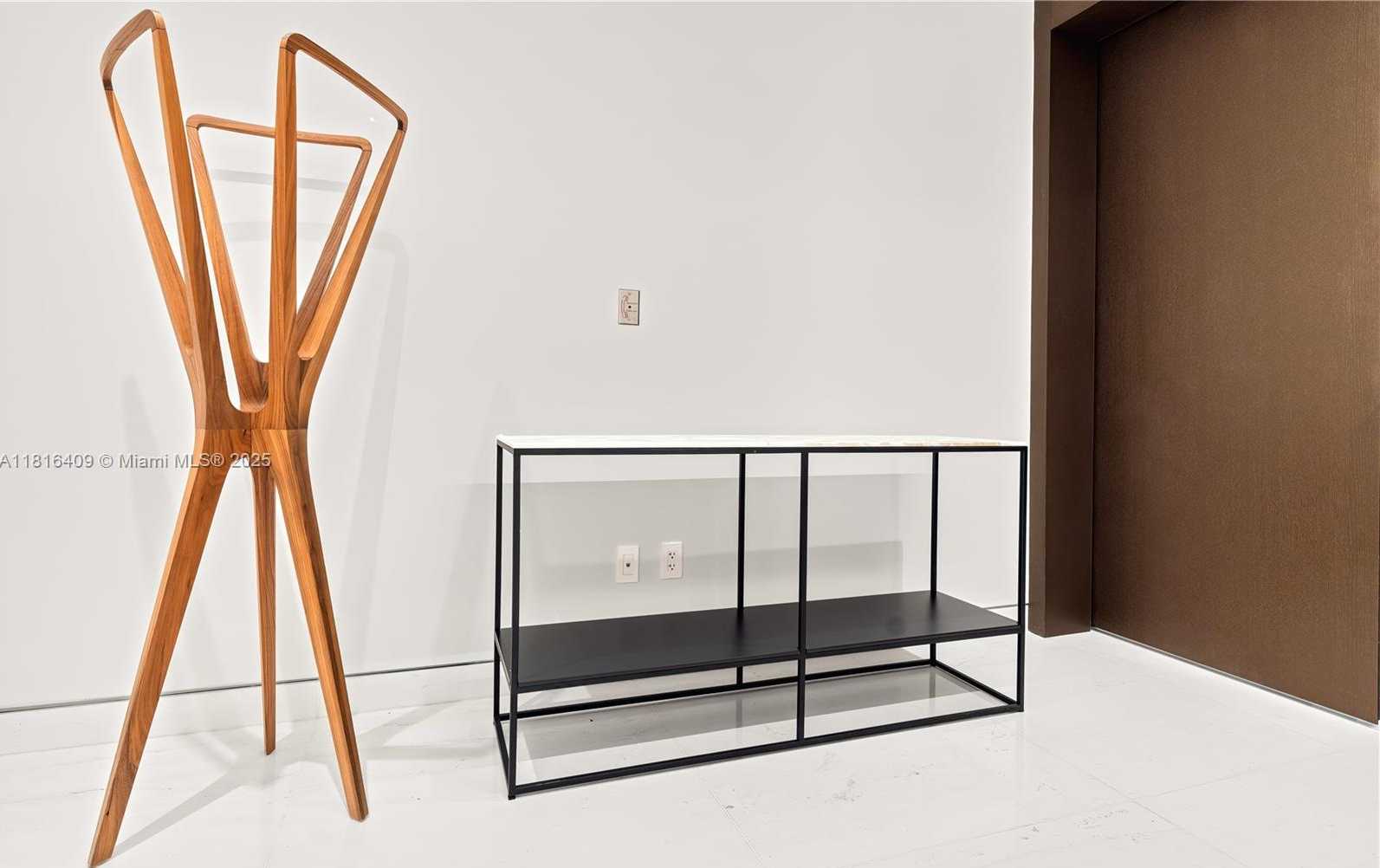 Small Image of 300 BISCAYNE BLVD WAY #5101, Miami Number 2