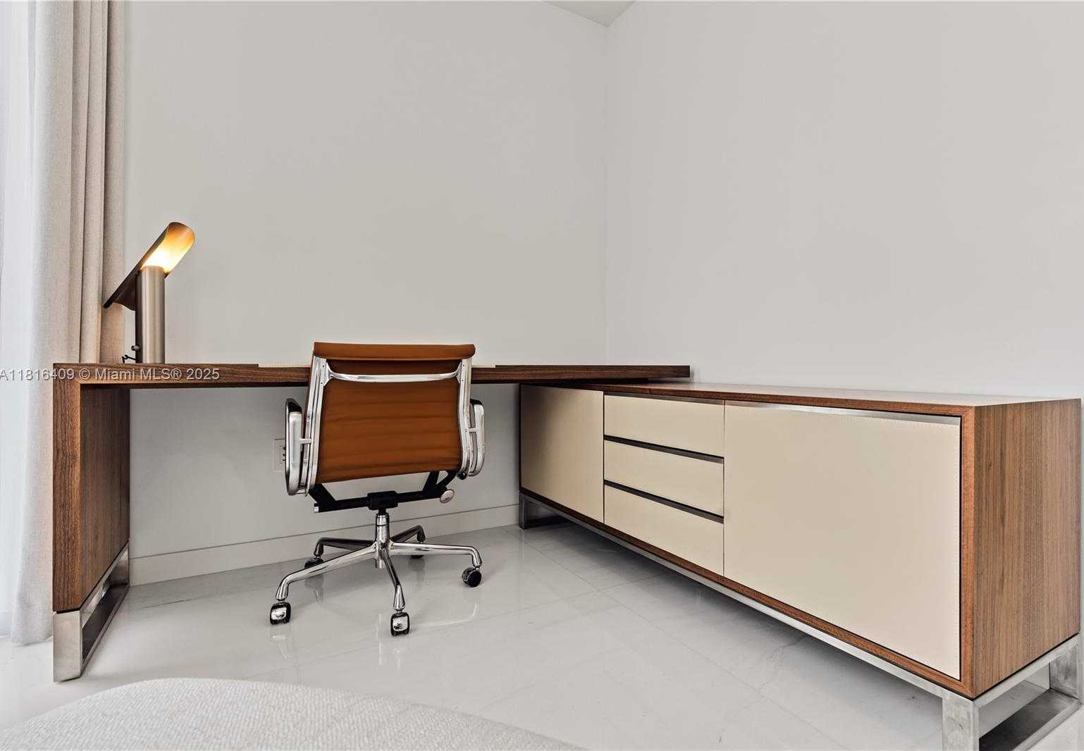 Small Image of 300 BISCAYNE BLVD WAY #5101, Miami Number 20