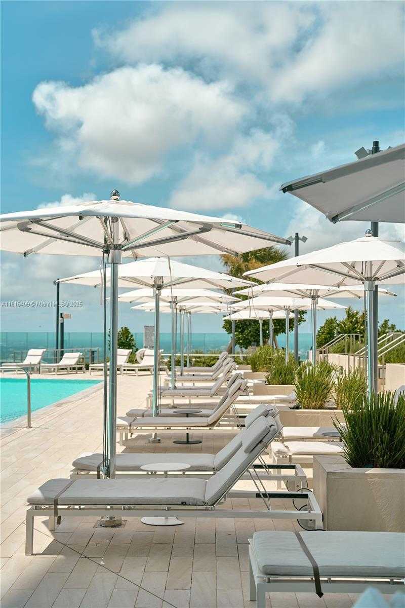 Small Image of 300 BISCAYNE BLVD WAY #5101, Miami Number 40