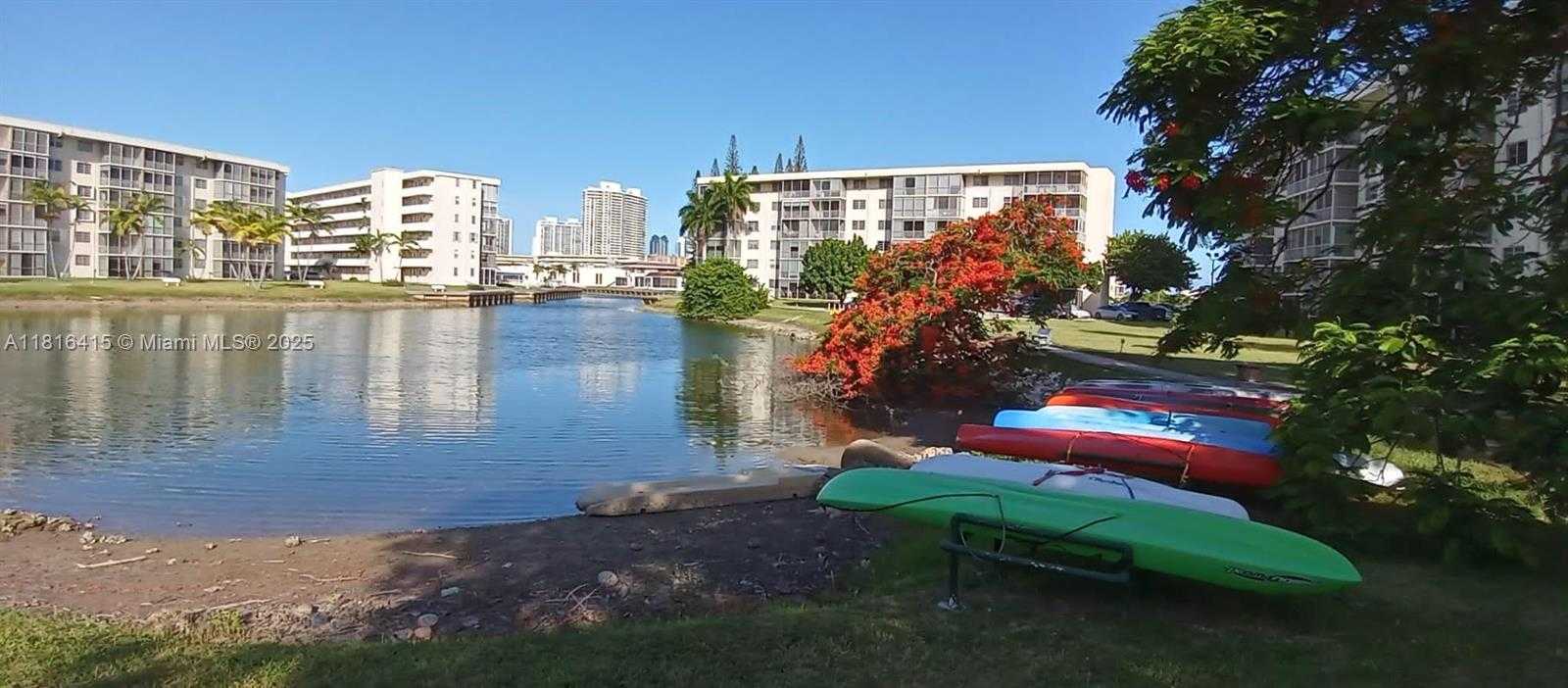Small Image of 2851 LEONARD DR #J202, Aventura Number 11