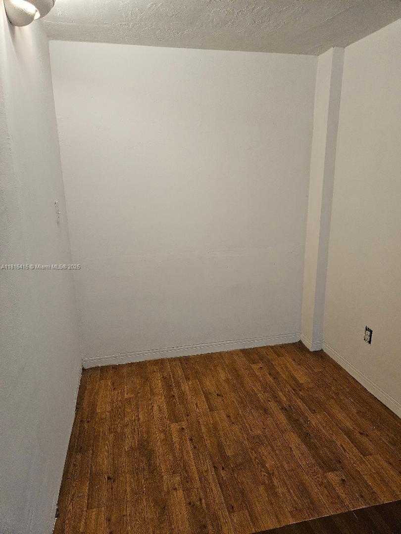 Small Image of 2851 LEONARD DR #J202, Aventura Number 7