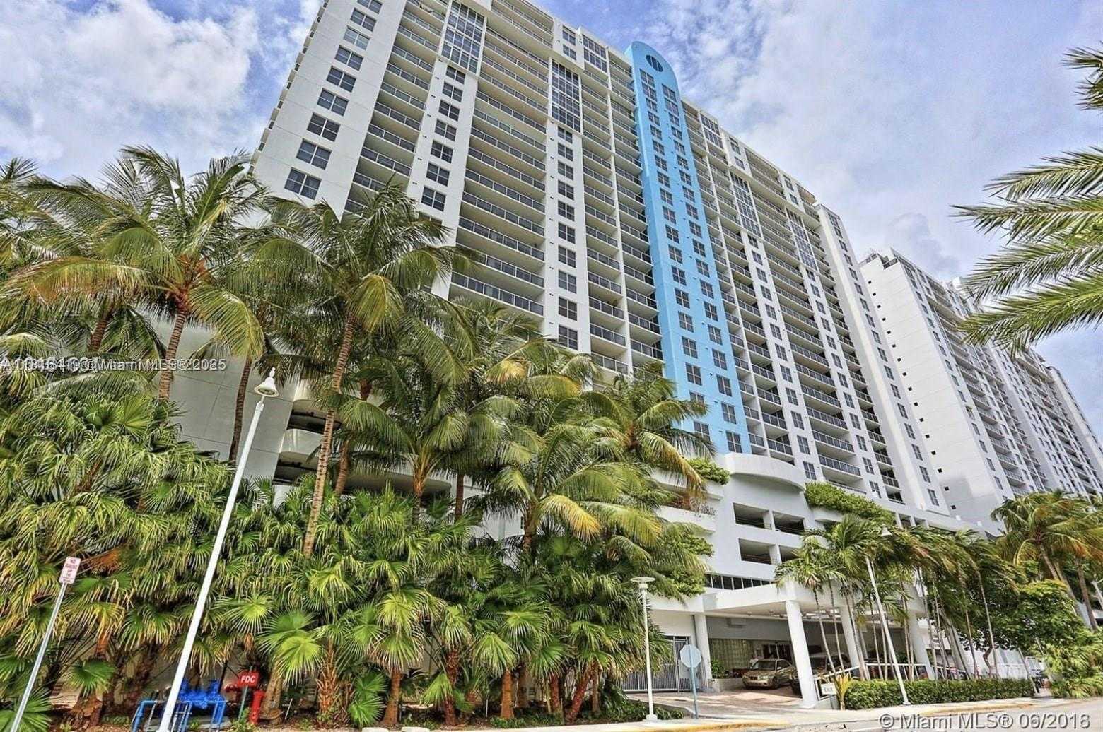 Small Image of 1900 SUNSET HARBOUR DR #1410, Miami Beach Number 3