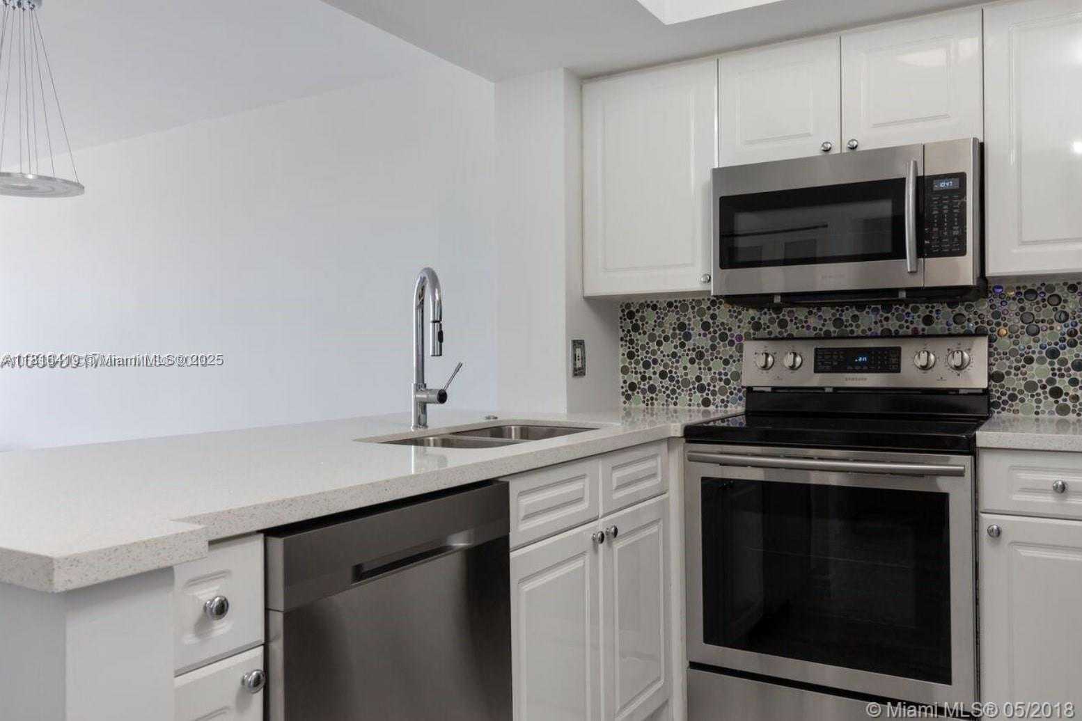 Small Image of 1900 SUNSET HARBOUR DR #1410, Miami Beach Number 5