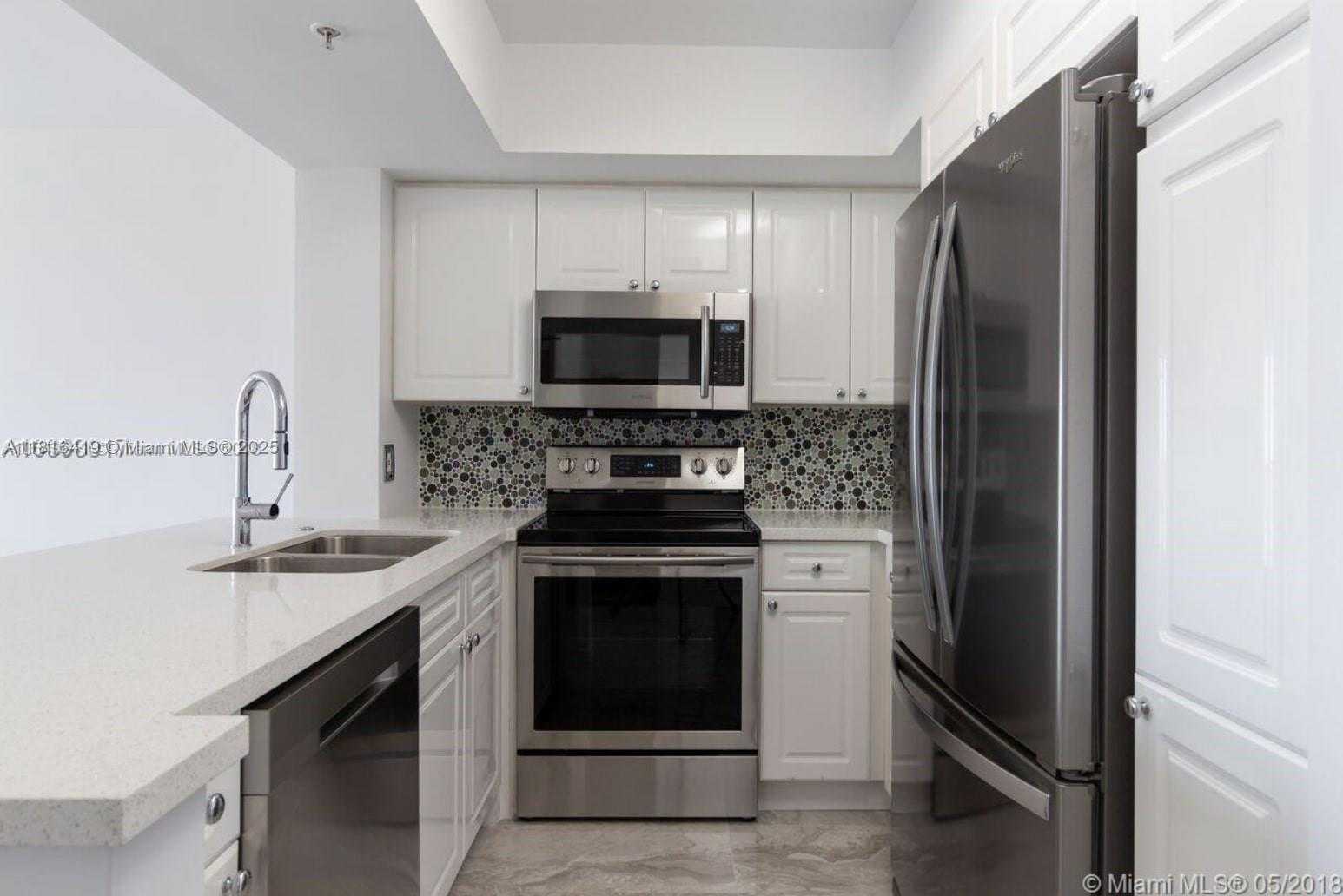 Small Image of 1900 SUNSET HARBOUR DR #1410, Miami Beach Number 6