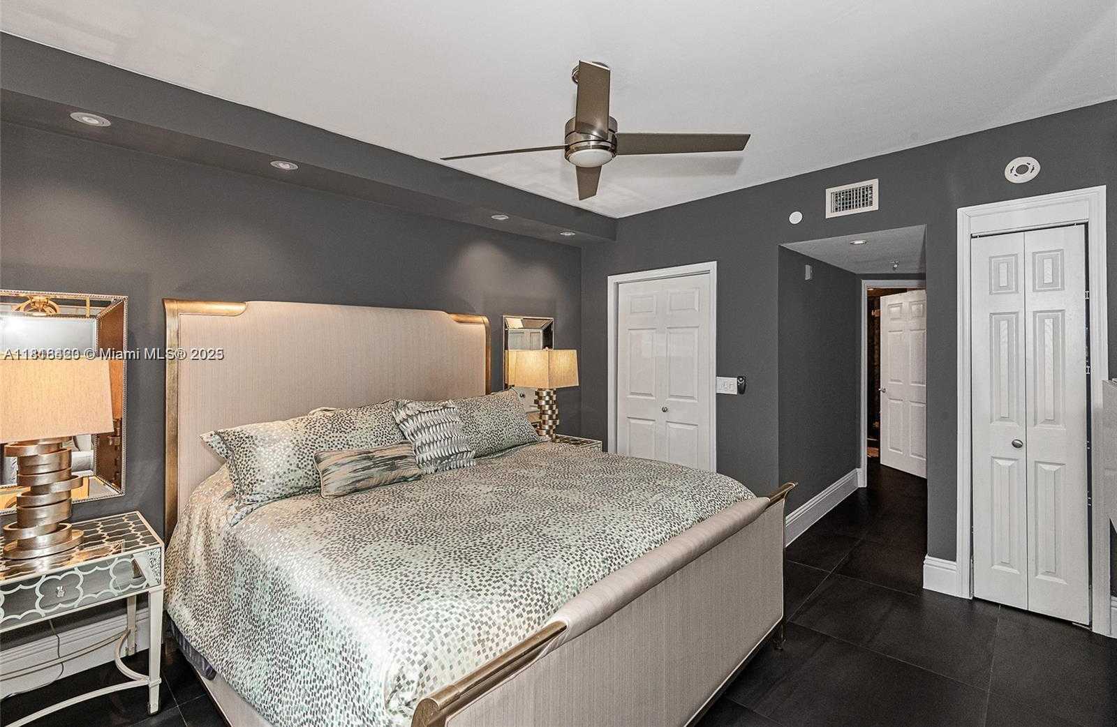 Small Image of 17145 NORTH BAY RD #4106, Sunny Isles Beach Number 11