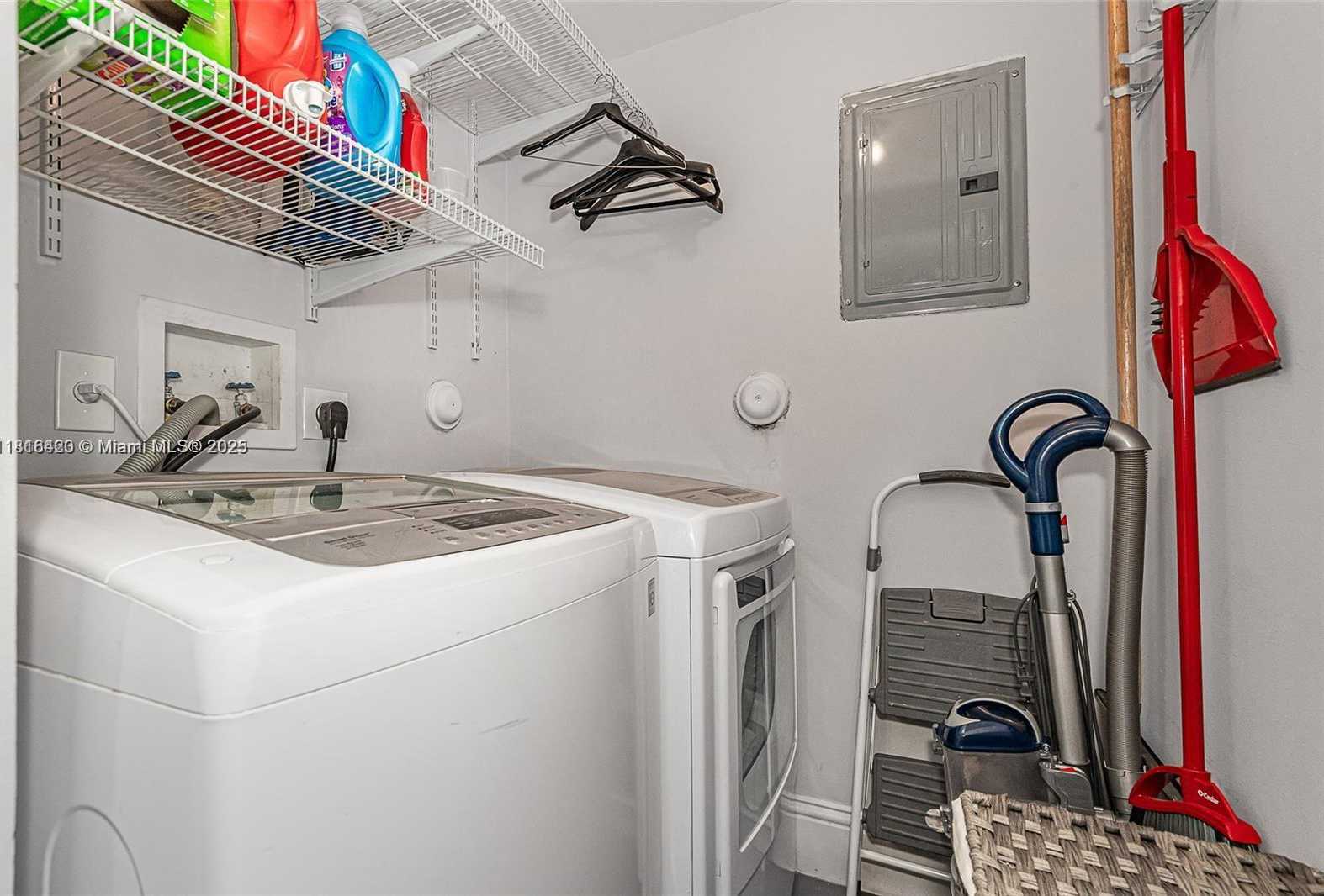 Small Image of 17145 NORTH BAY RD #4106, Sunny Isles Beach Number 18